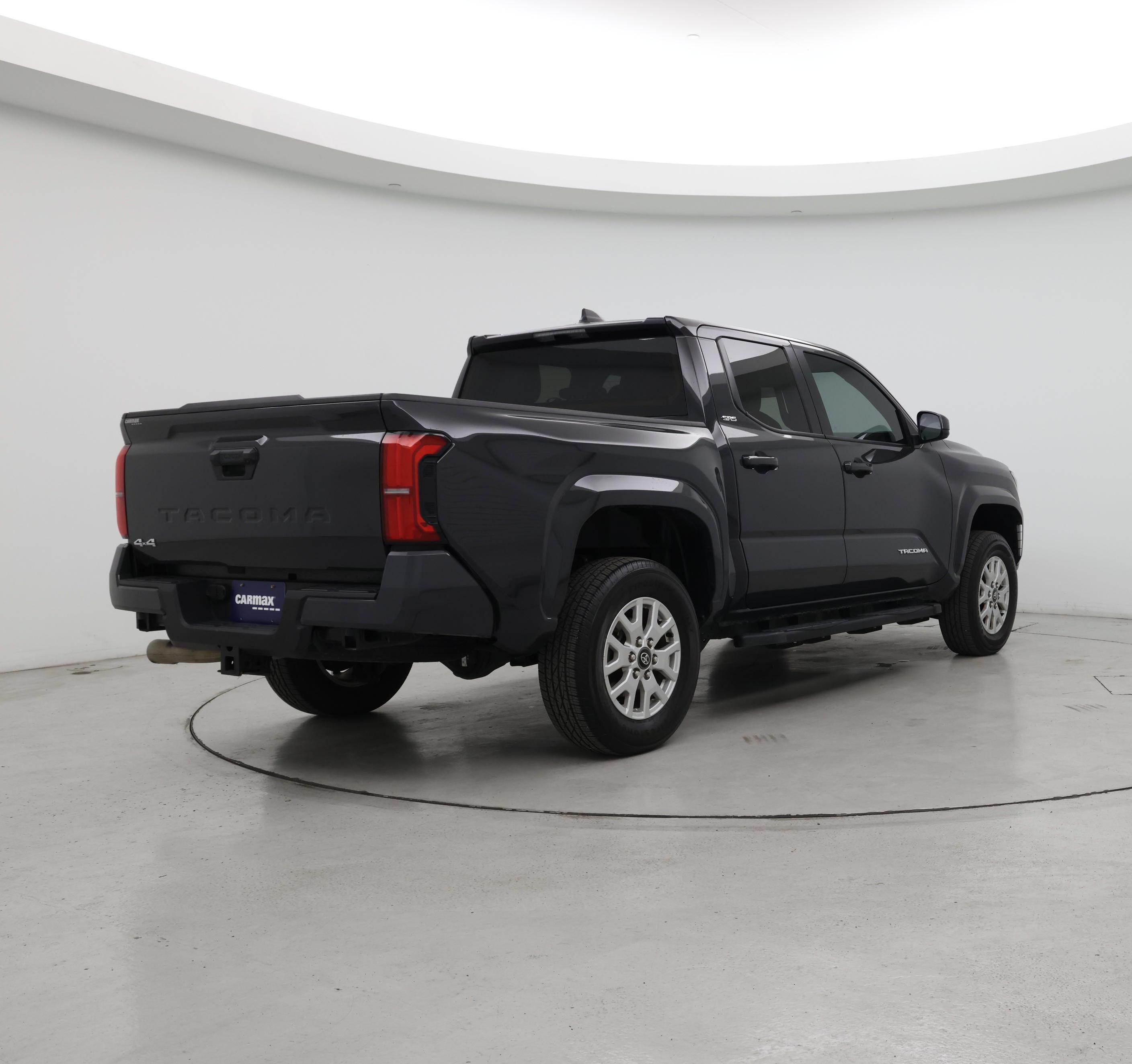 Thumbnail: 2024 Toyota Tacoma - 8