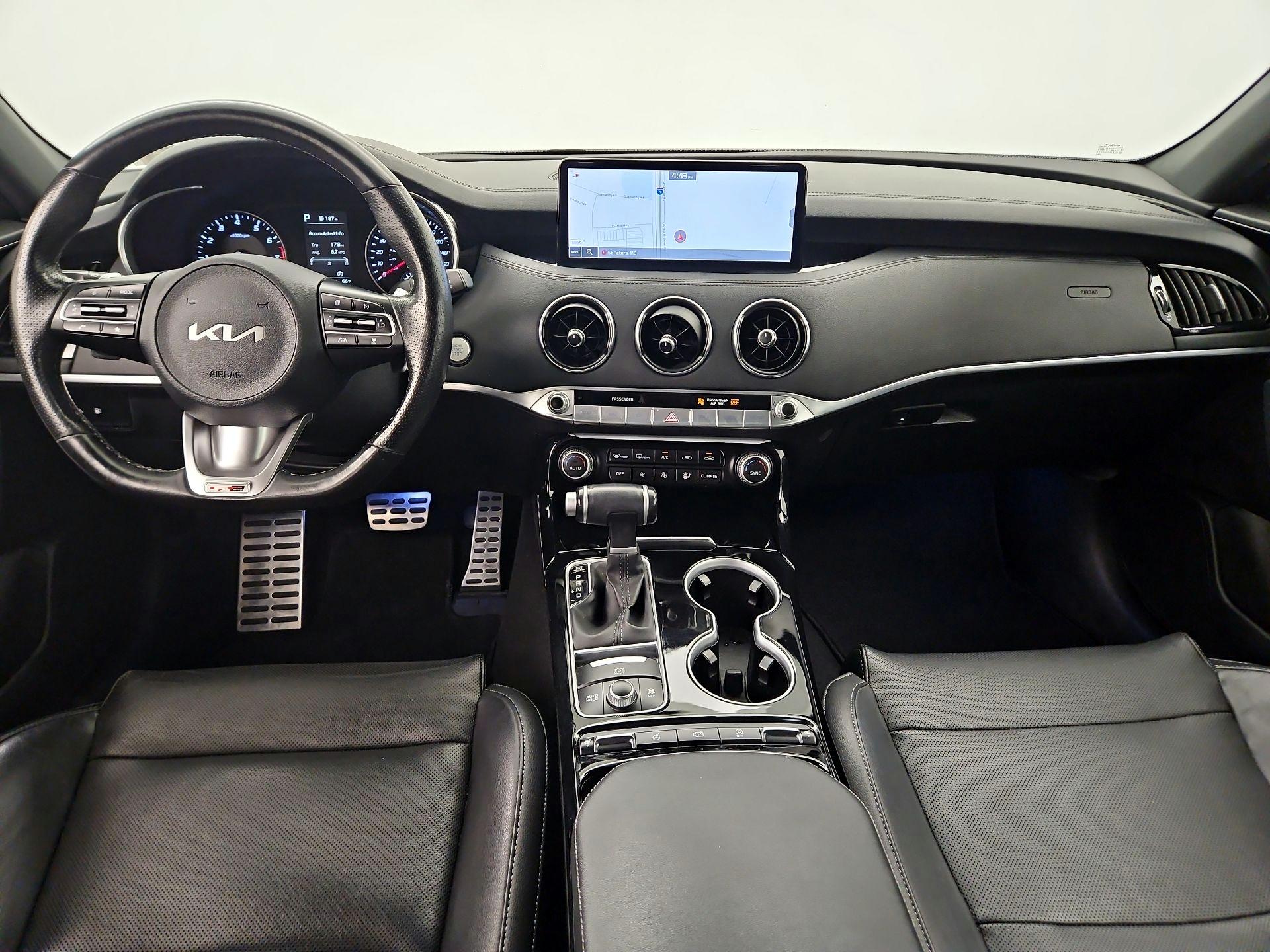 Thumbnail: 2022 Kia Stinger - 9