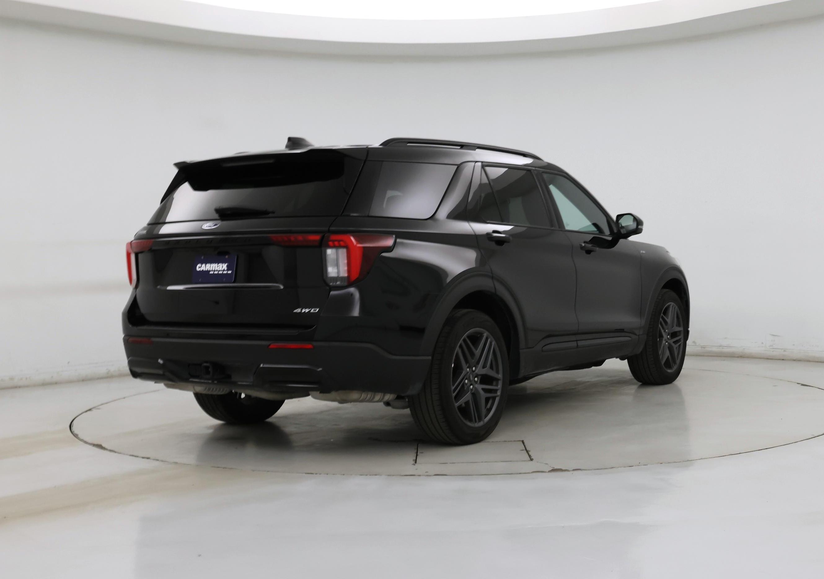 Thumbnail: 2025 Ford Explorer - 8