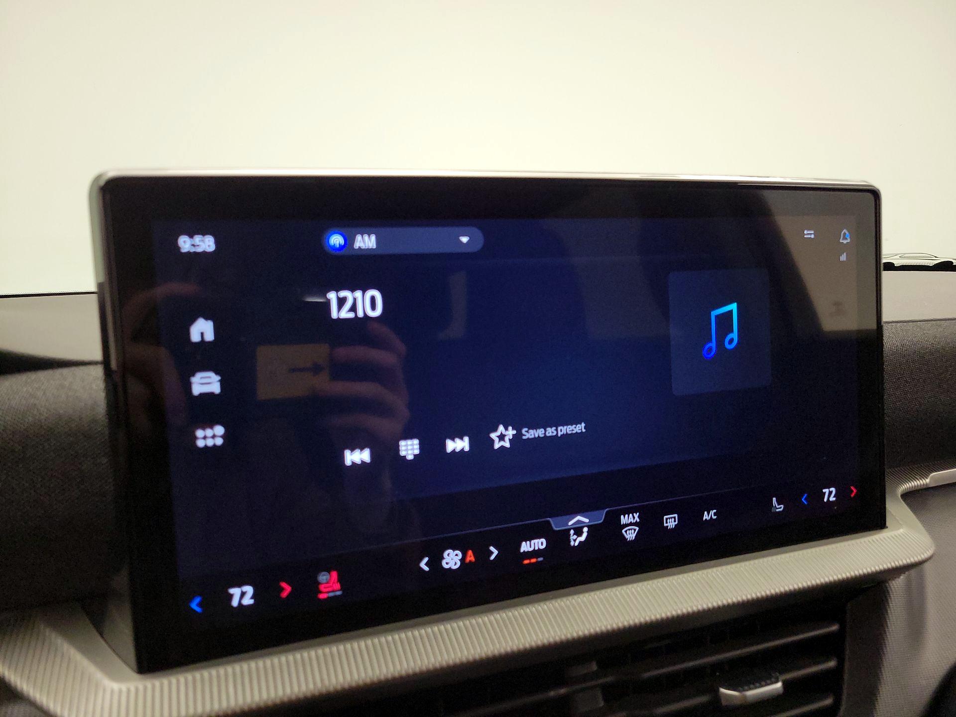 Thumbnail: 2025 Ford Explorer - 15