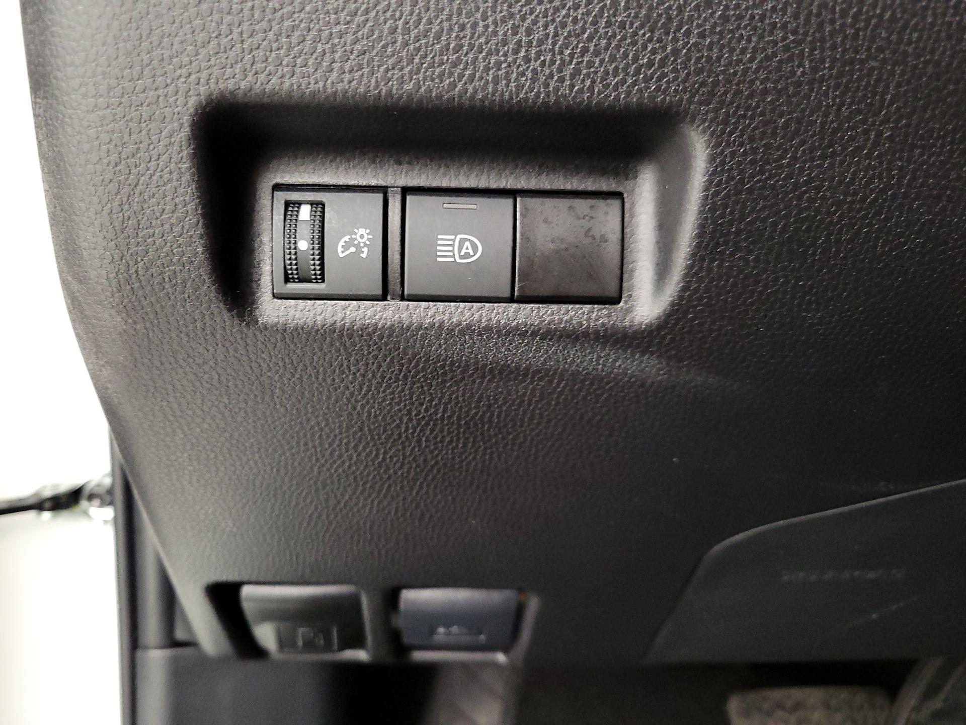 Thumbnail: 2025 Toyota RAV4 - 13