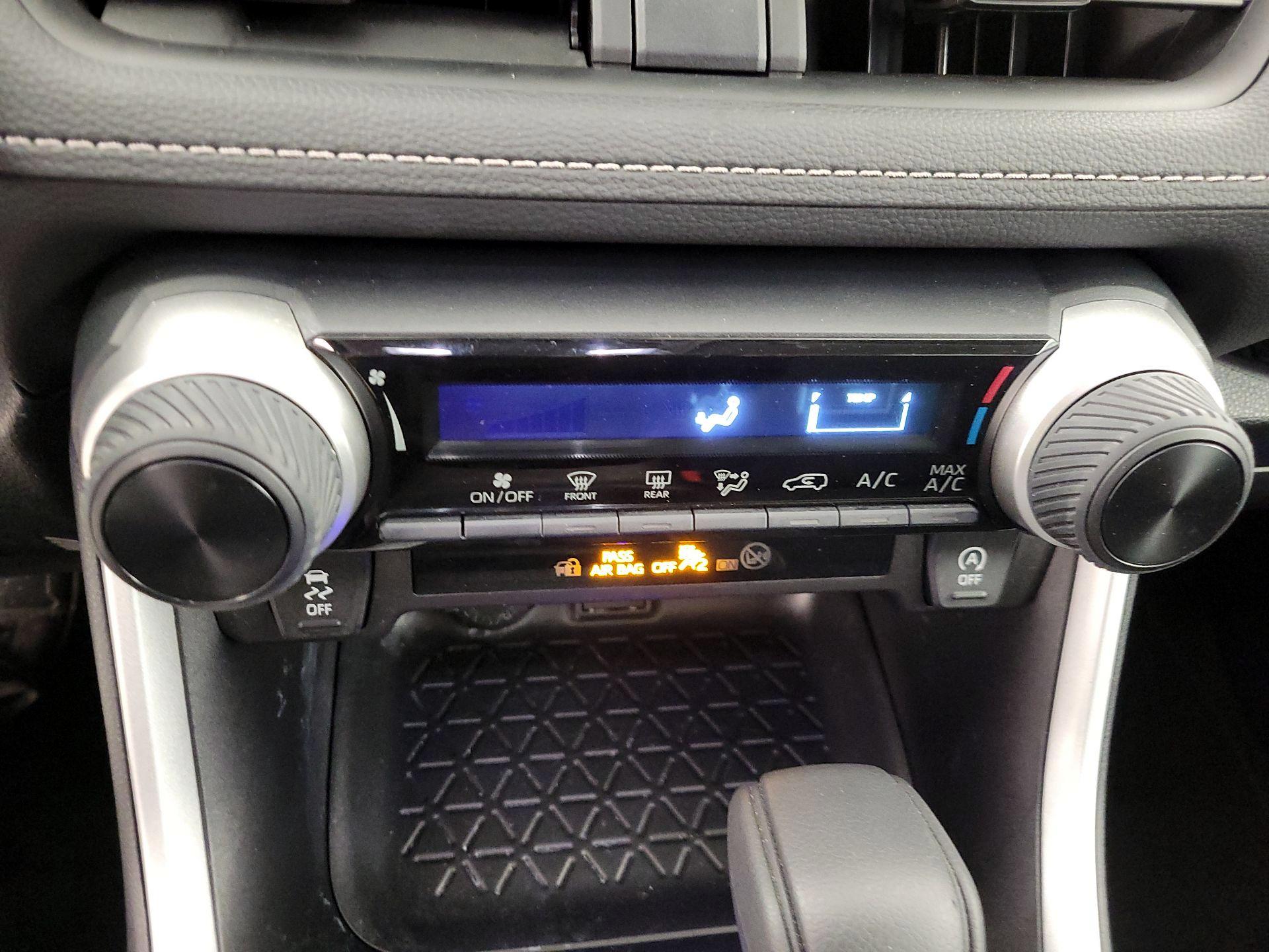 Thumbnail: 2025 Toyota RAV4 - 16