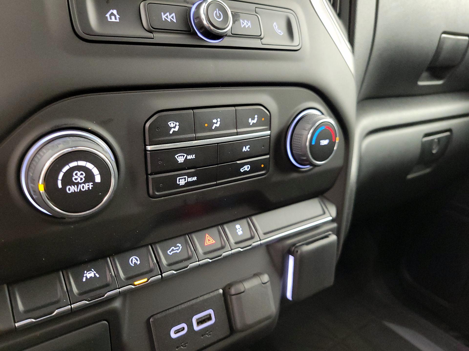 Thumbnail: 2024 Chevrolet Silverado 1500 - 16