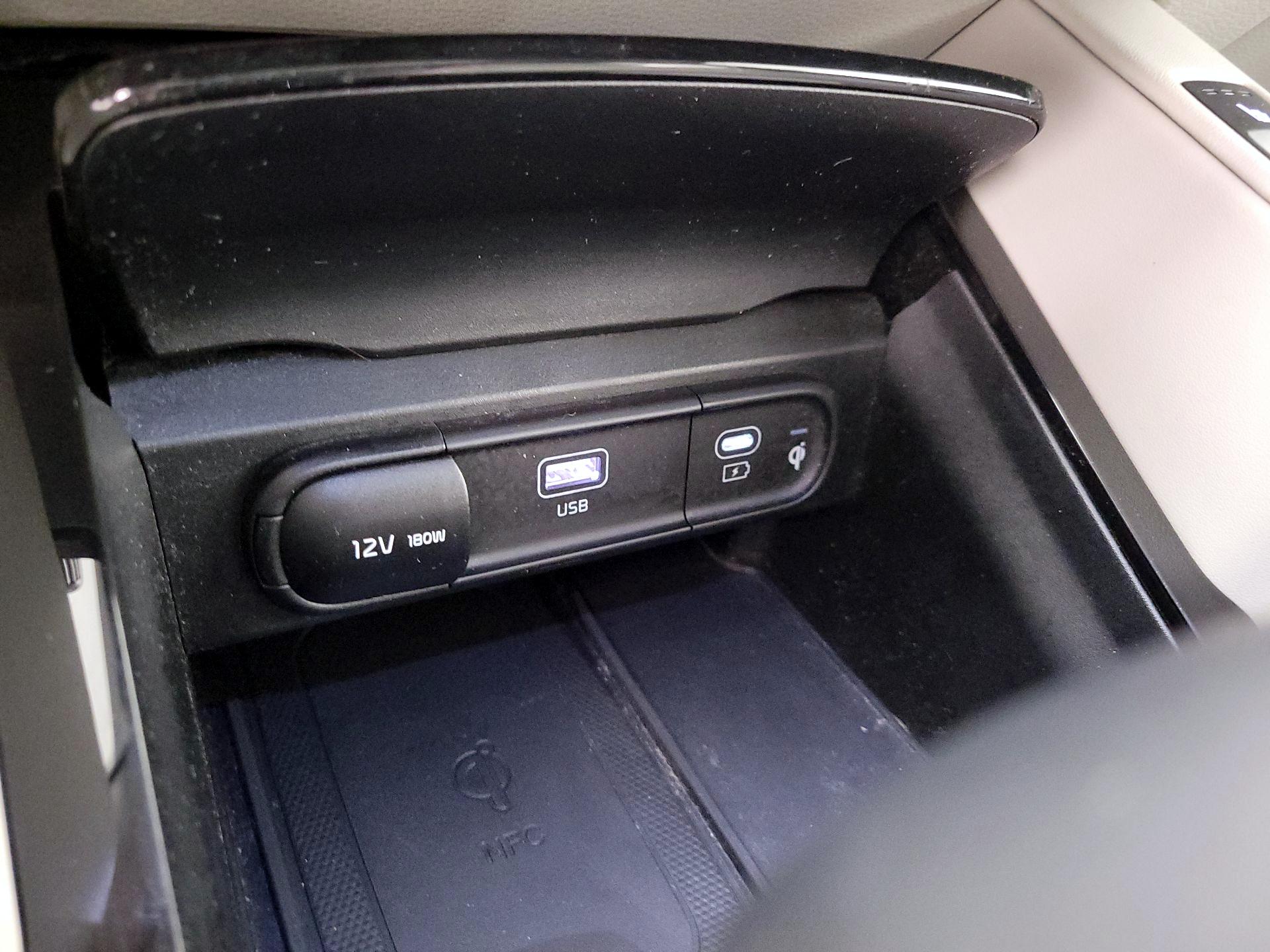 Thumbnail: 2024 Kia Telluride - 19