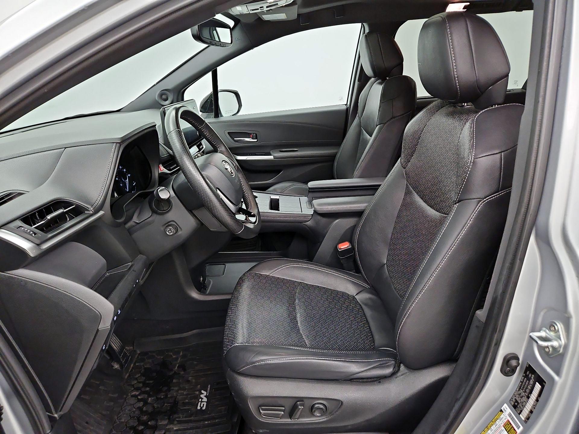 Thumbnail: 2023 Toyota Sienna - 11