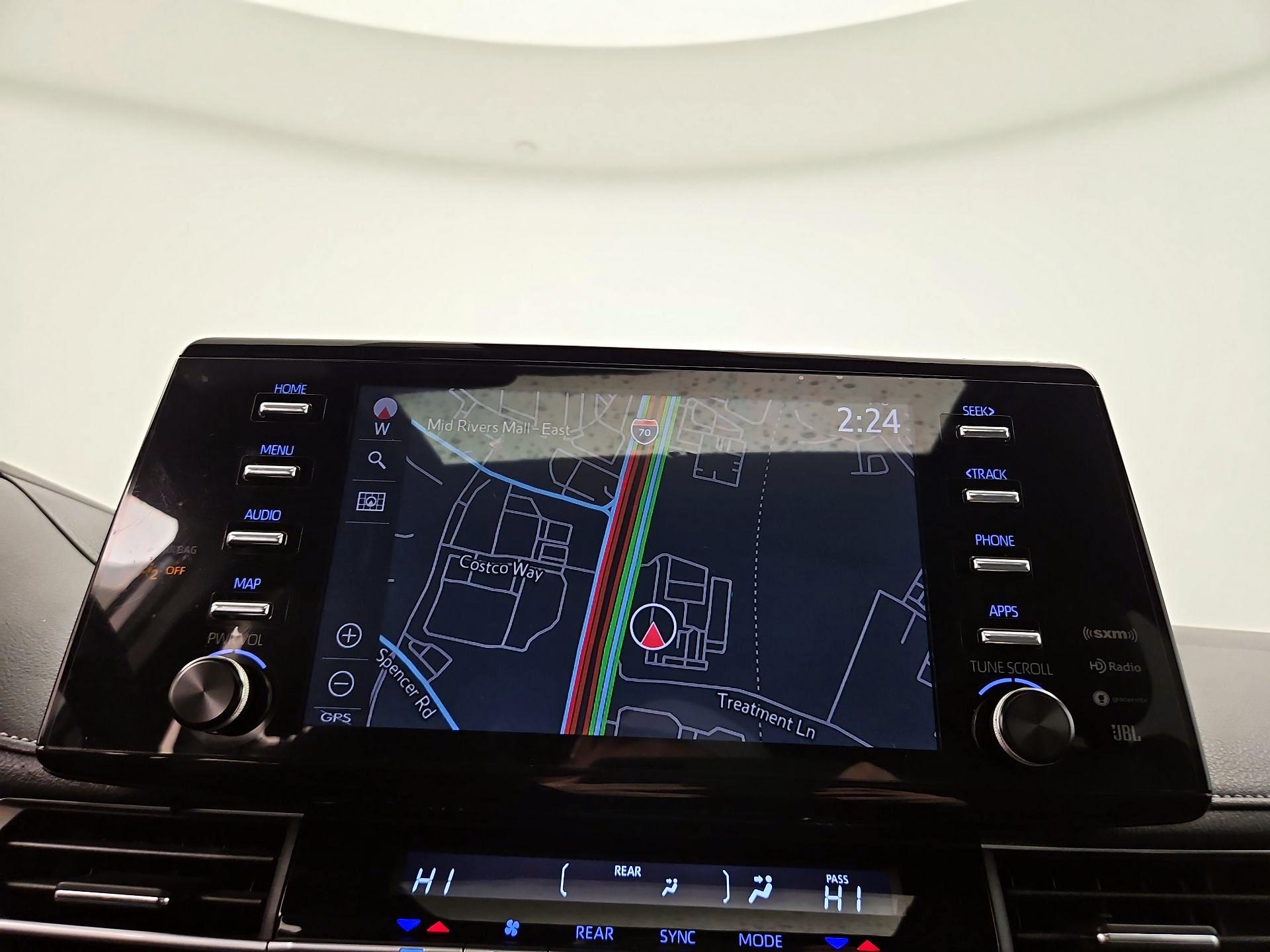 Thumbnail: 2023 Toyota Sienna - 14