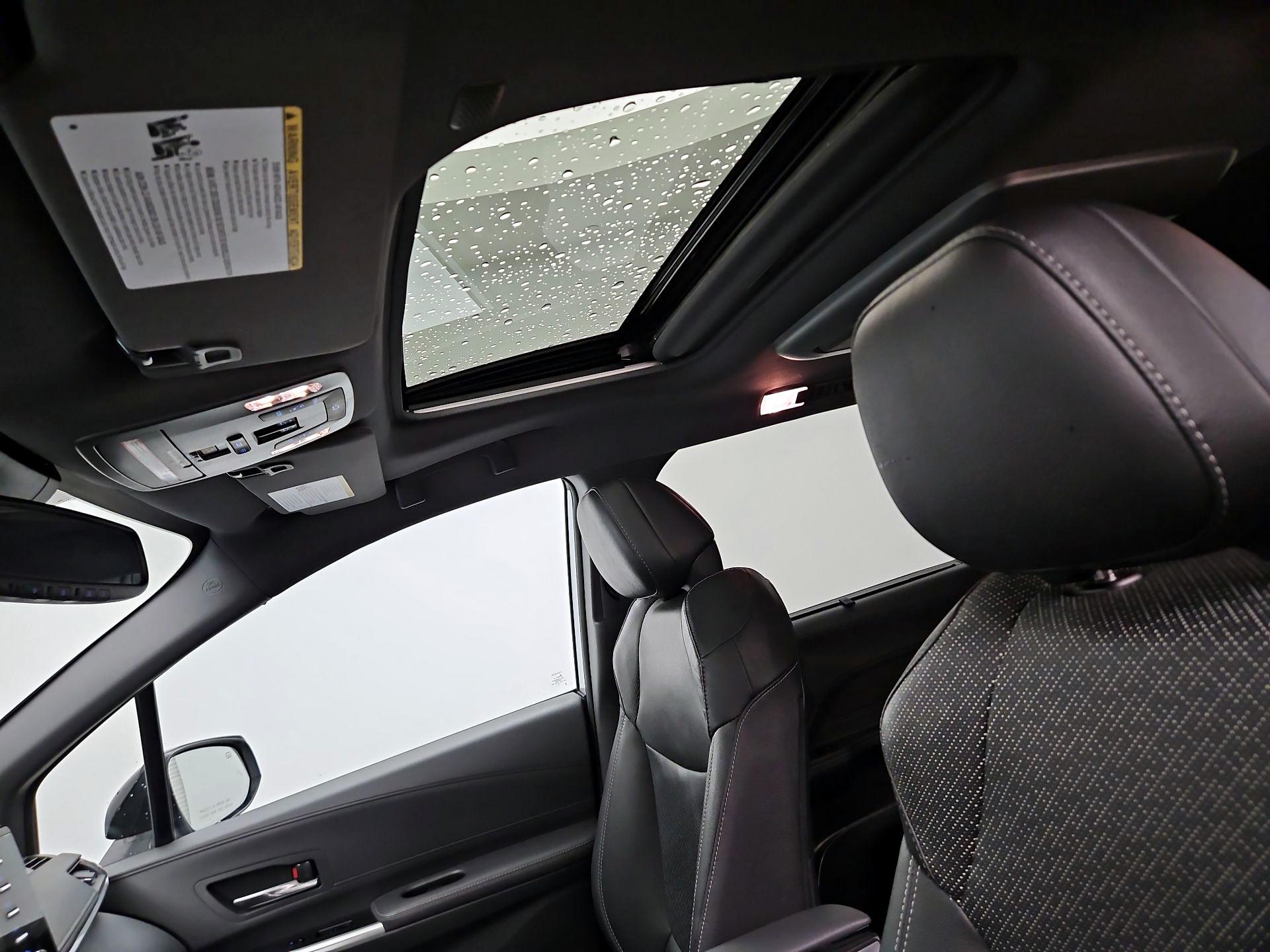 Thumbnail: 2023 Toyota Sienna - 20