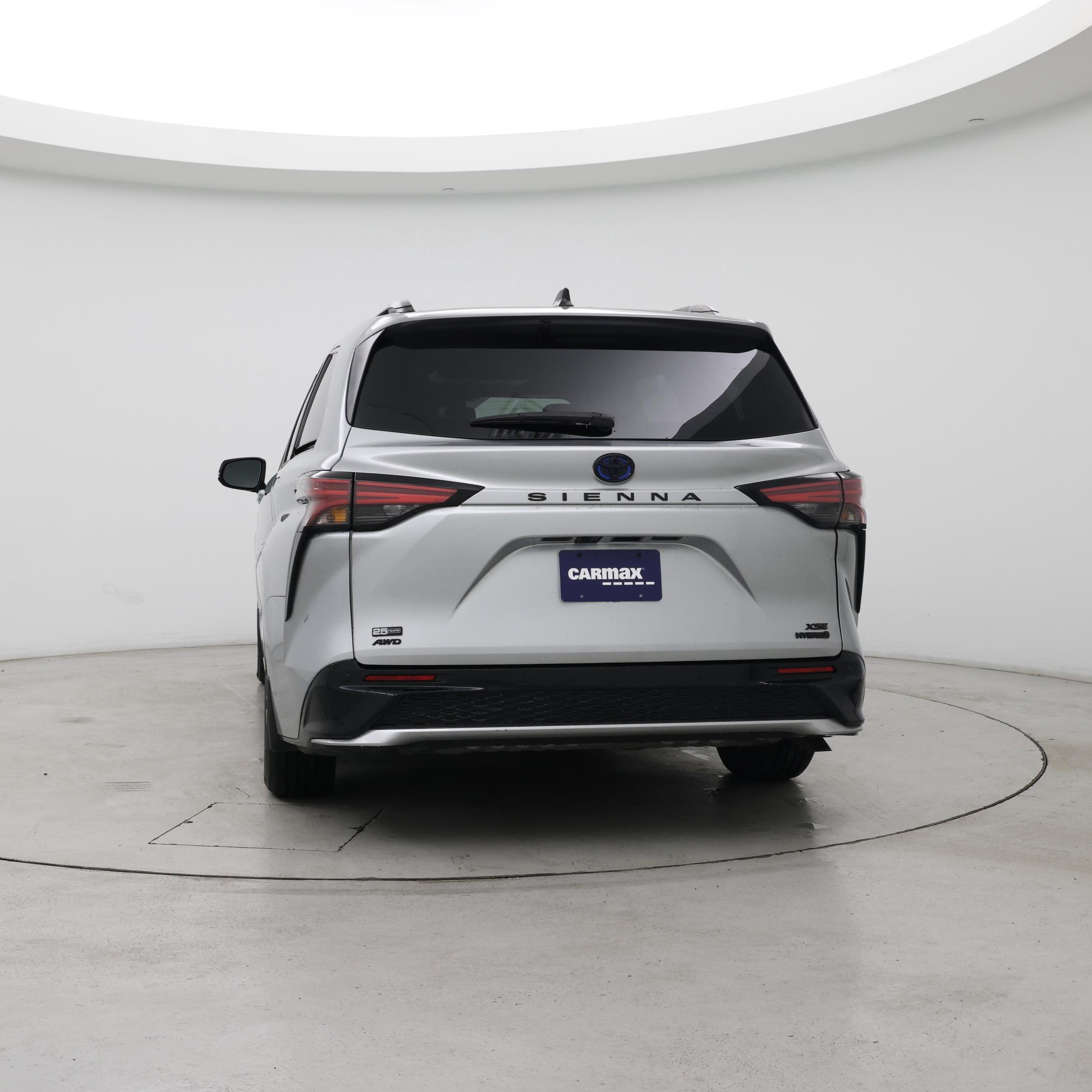 Thumbnail: 2023 Toyota Sienna - 6