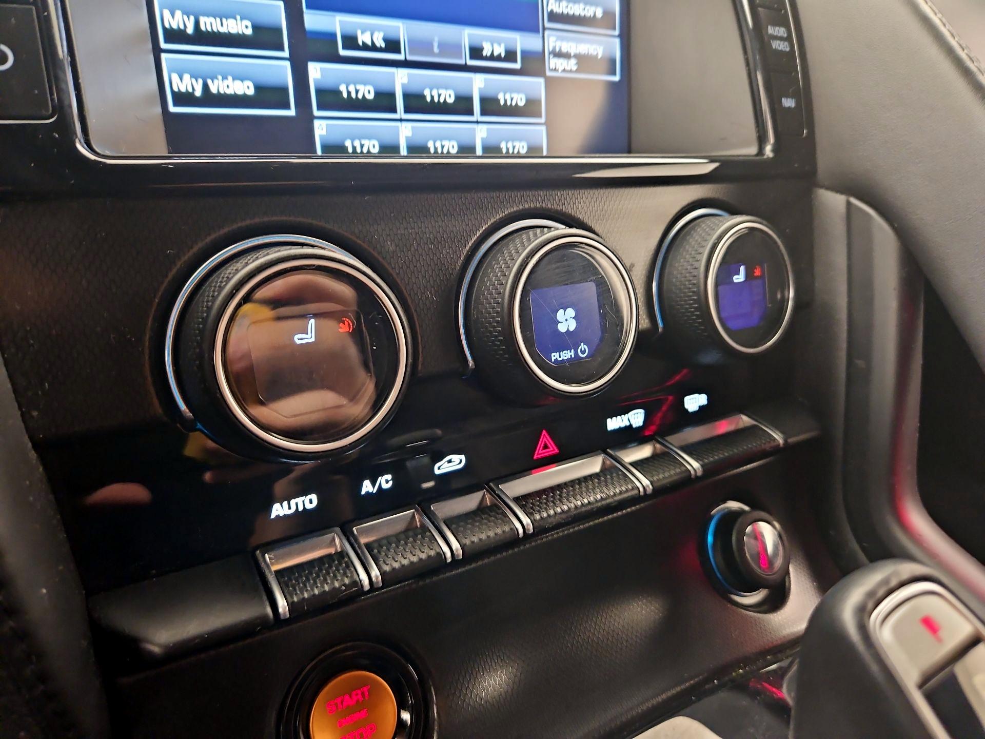 Thumbnail: 2015 Jaguar F-Type - 17