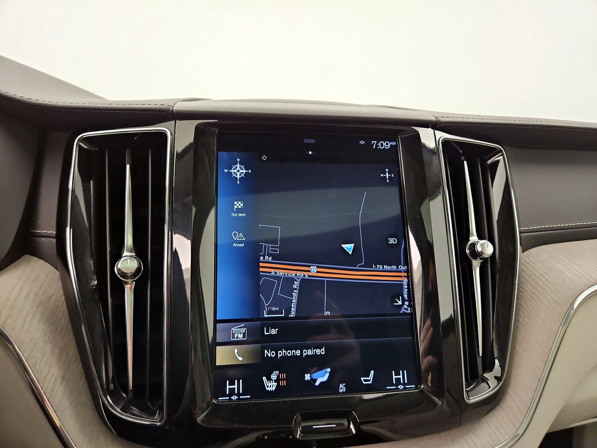 Thumbnail: 2018 Volvo XC60 - 14