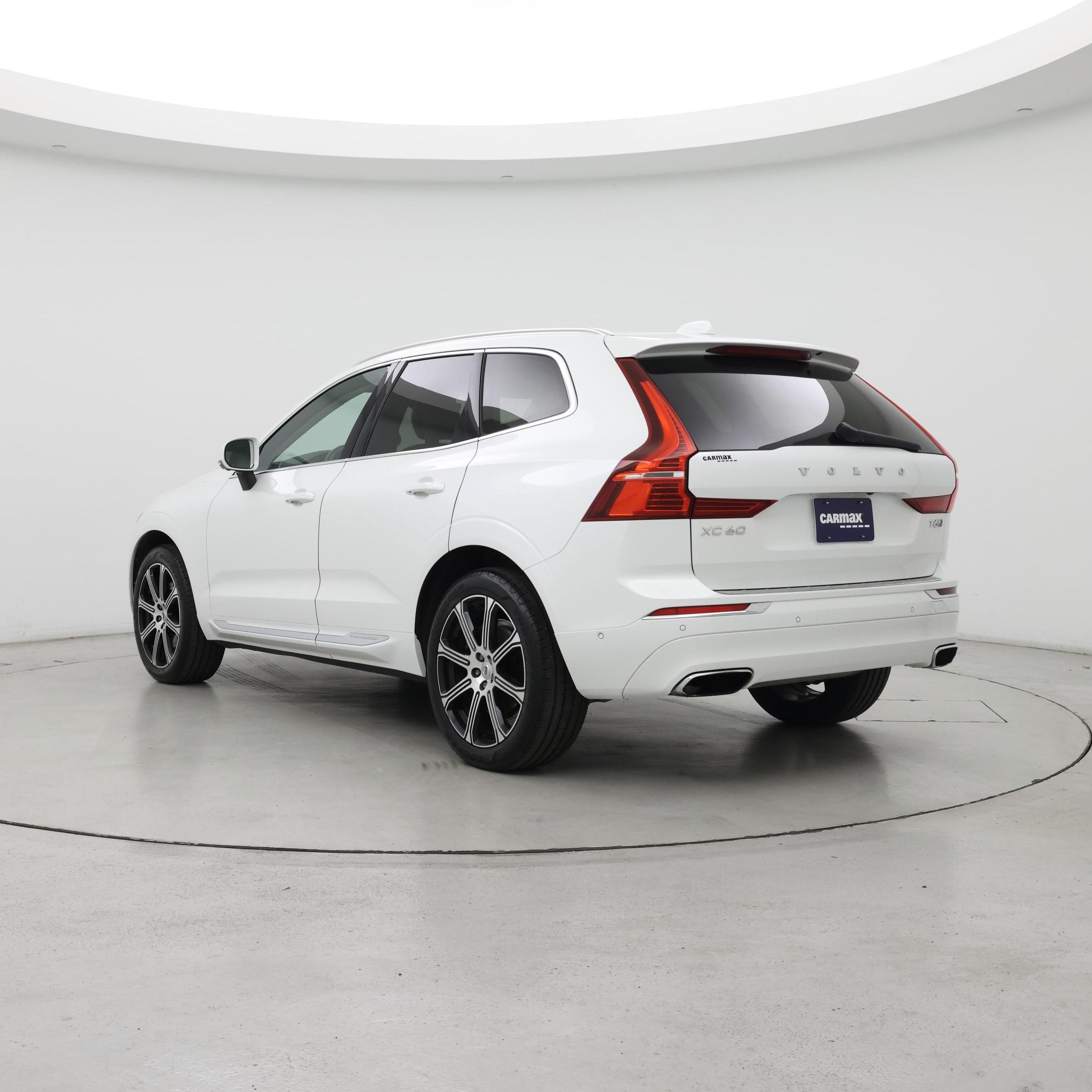 Thumbnail: 2018 Volvo XC60 - 2
