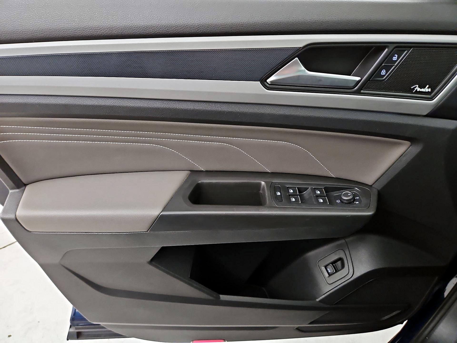 Thumbnail: 2023 Volkswagen Atlas - 12