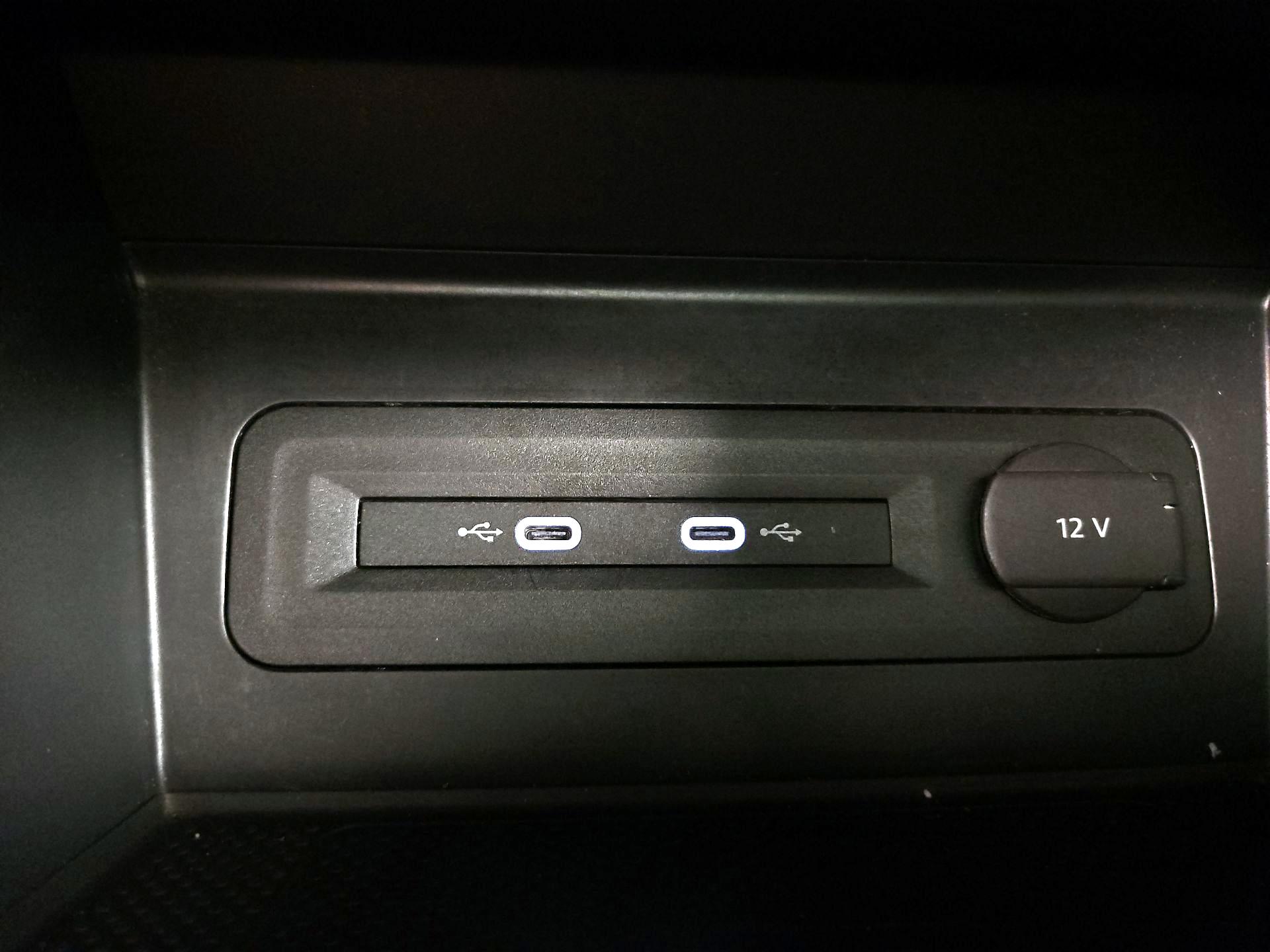 Thumbnail: 2023 Volkswagen Atlas - 18