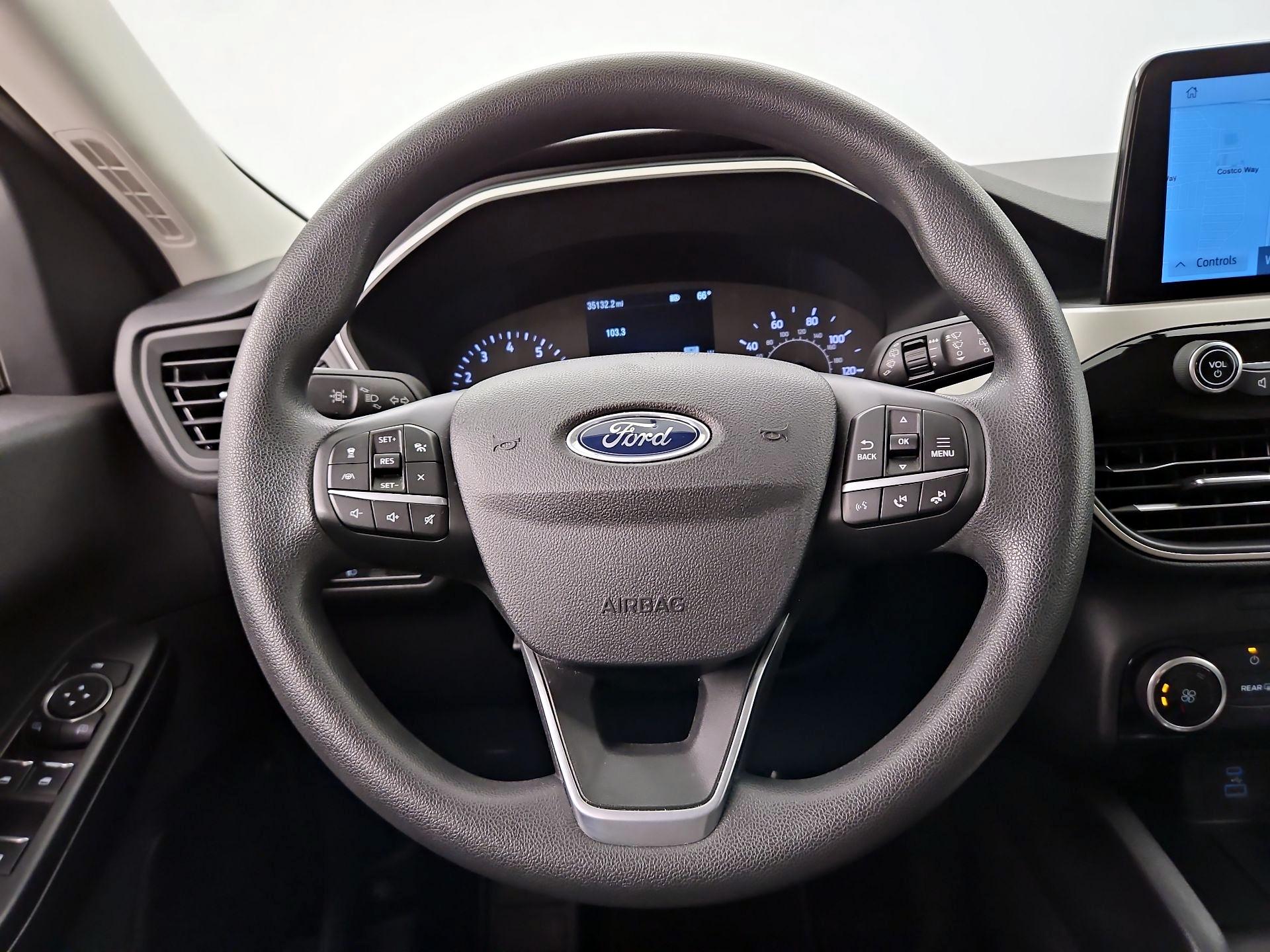 Thumbnail: 2022 Ford Escape - 10