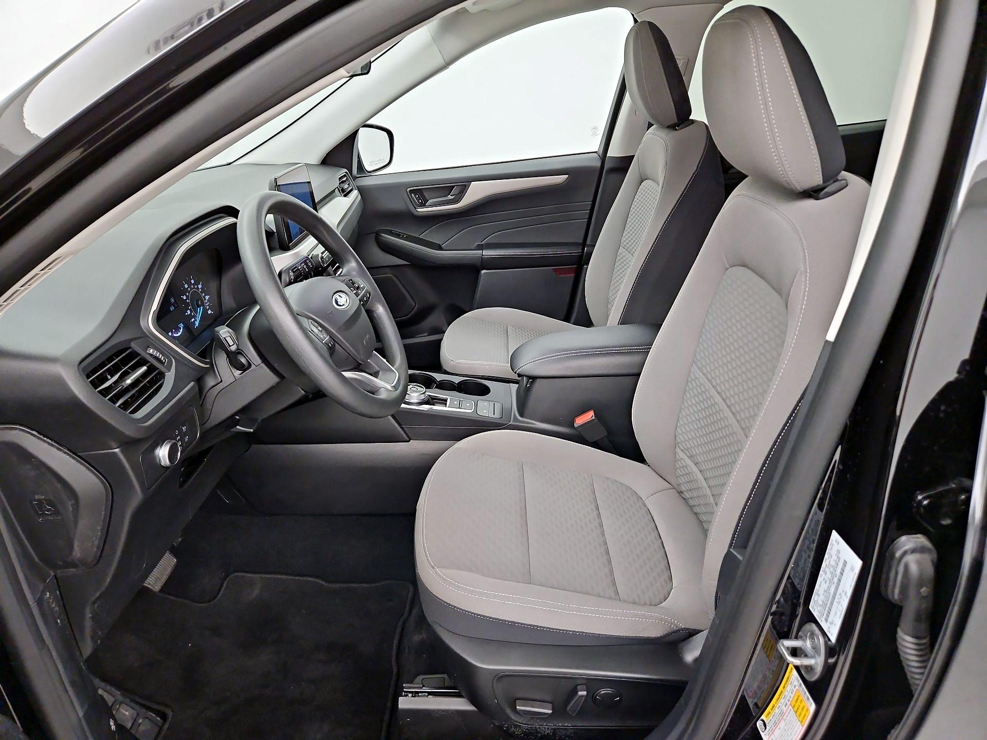 Thumbnail: 2022 Ford Escape - 11