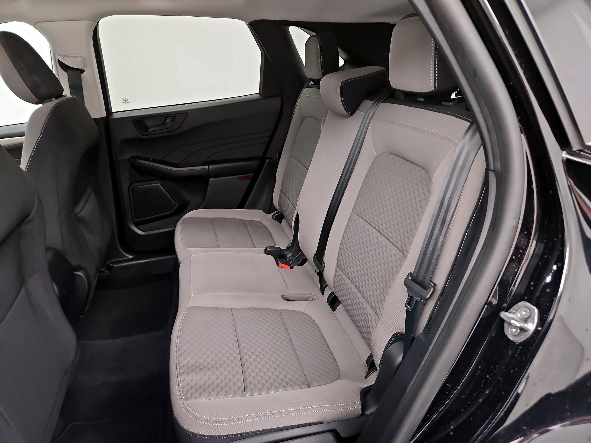 Thumbnail: 2022 Ford Escape - 20