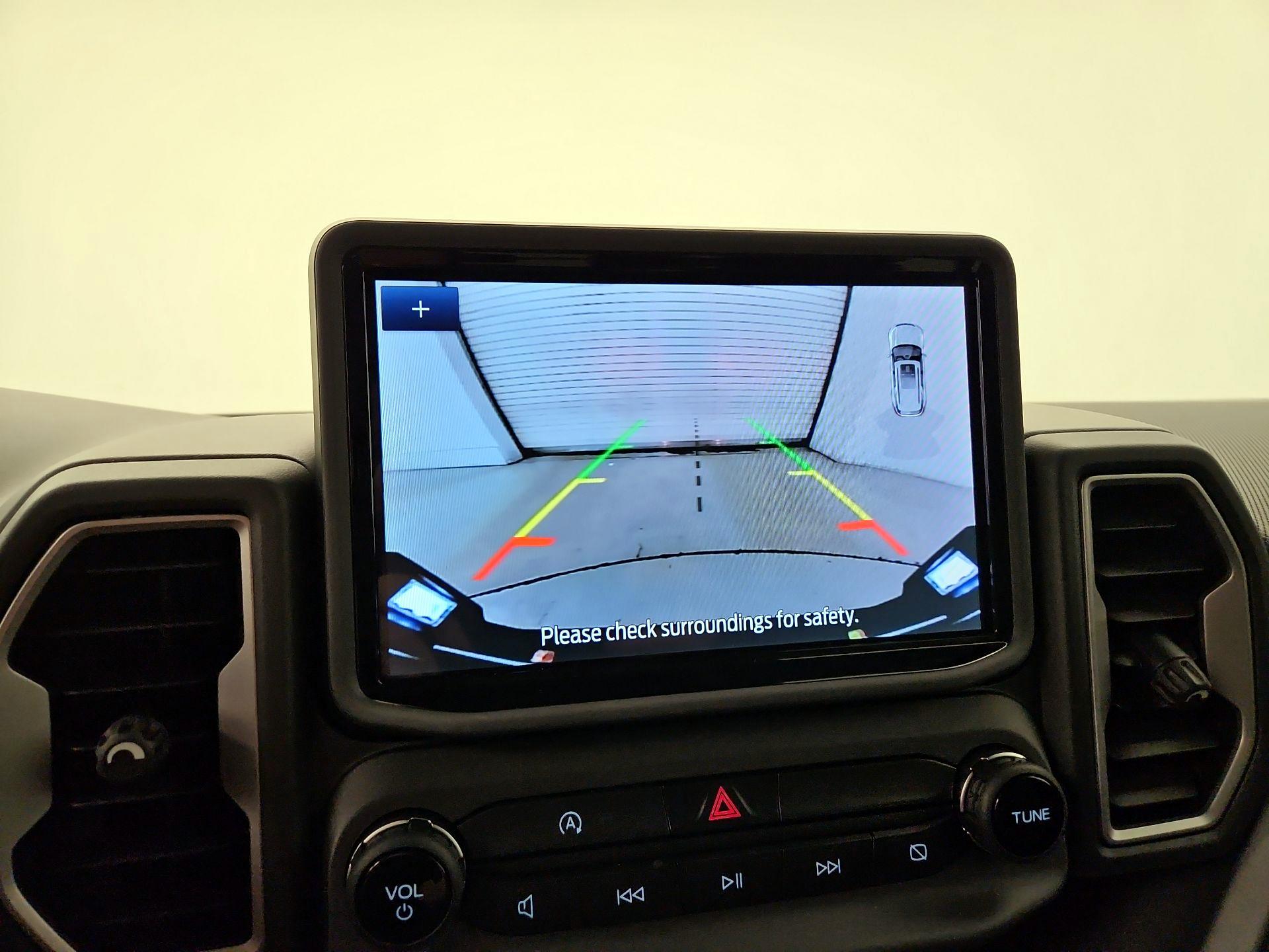 Thumbnail: 2022 Ford Bronco Sport - 14