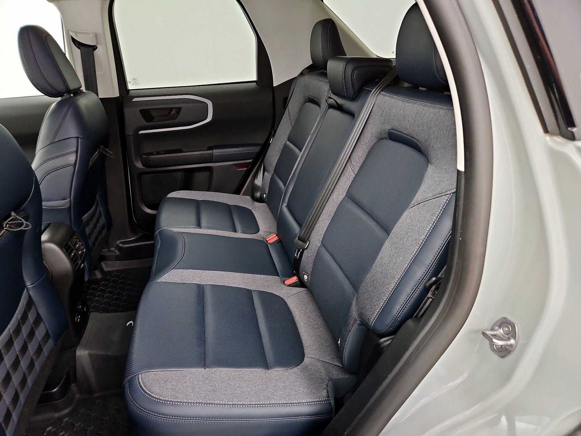 Thumbnail: 2022 Ford Bronco Sport - 19