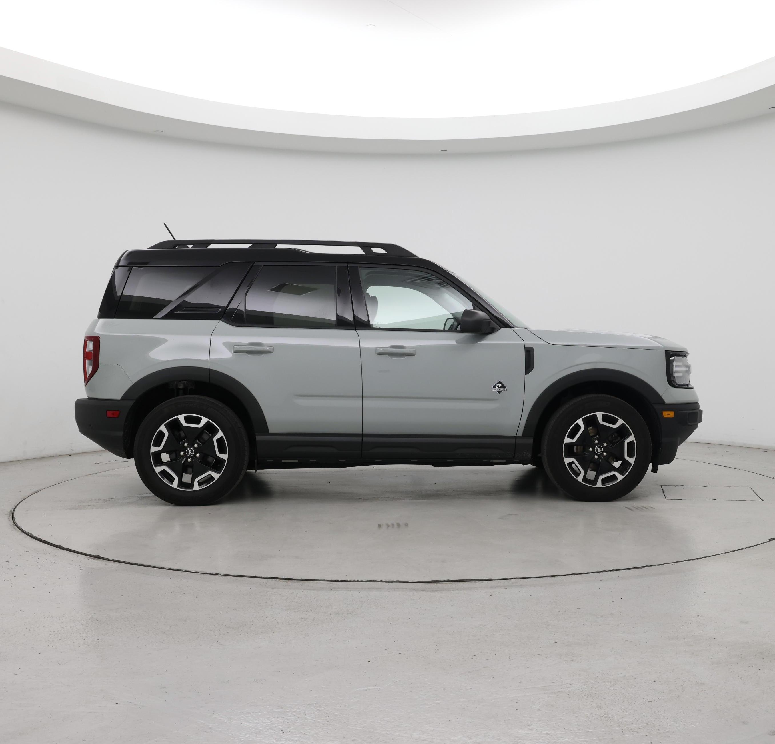 Thumbnail: 2022 Ford Bronco Sport - 7