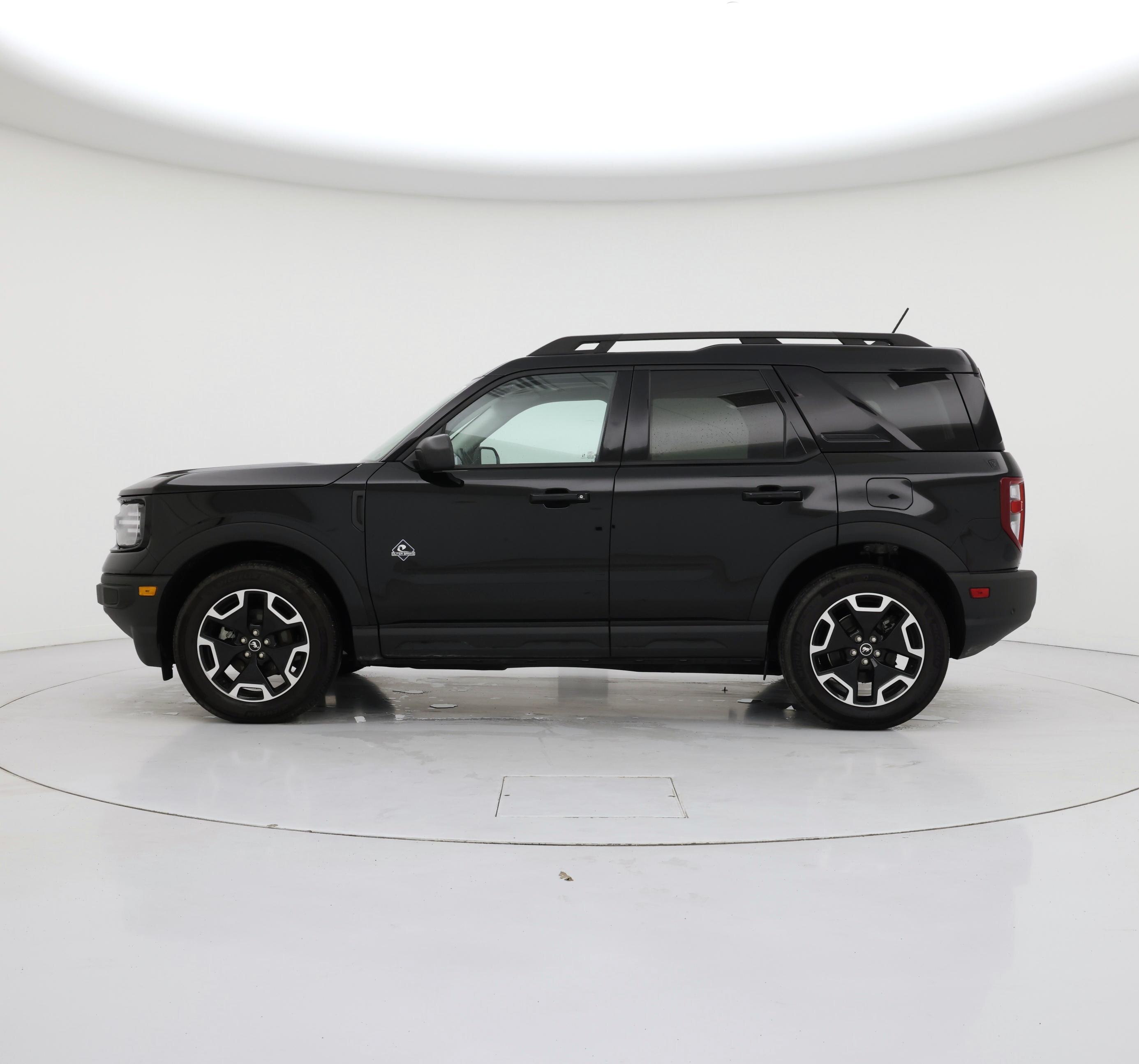 Thumbnail: 2023 Ford Bronco Sport - 3