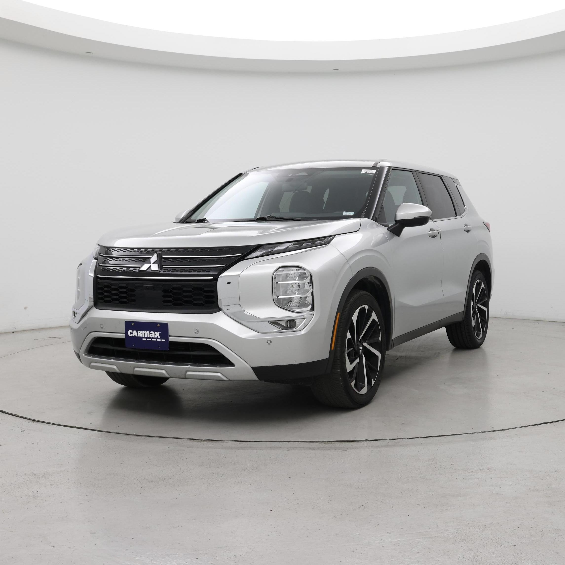 Thumbnail: 2024 Mitsubishi Outlander - 4