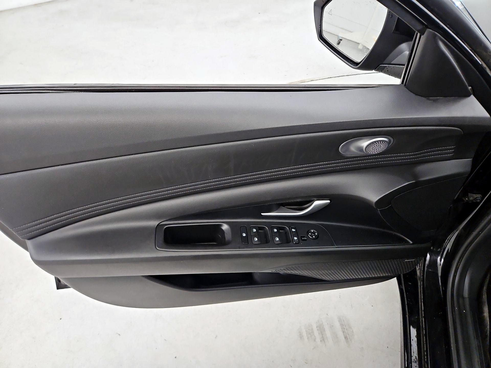 Thumbnail: 2023 Hyundai Elantra - 12