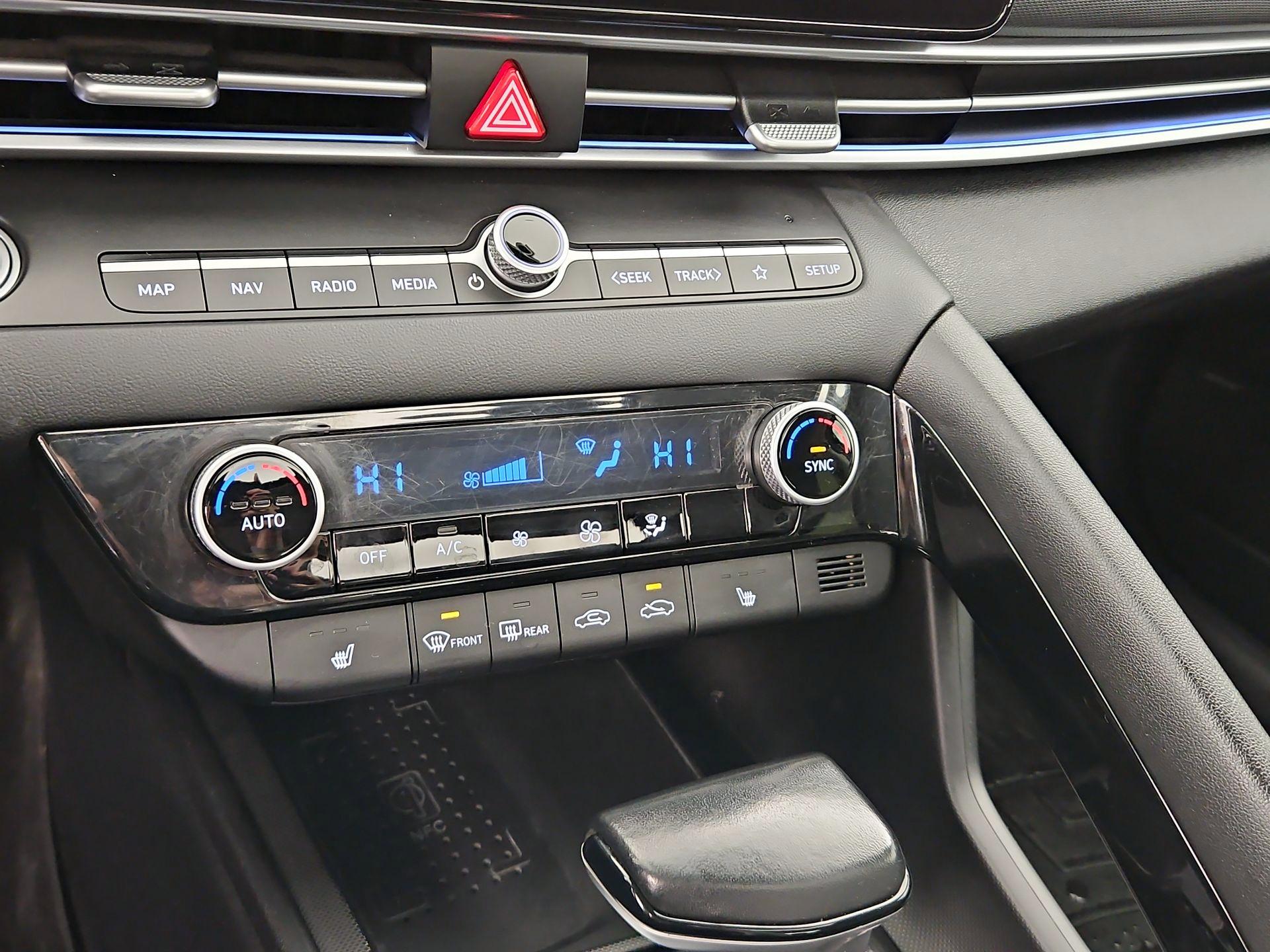 Thumbnail: 2023 Hyundai Elantra - 17