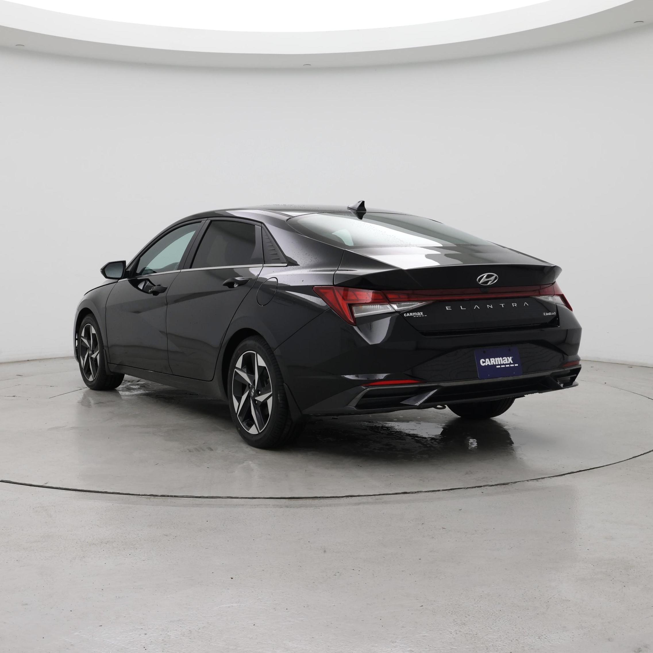 Thumbnail: 2023 Hyundai Elantra - 2