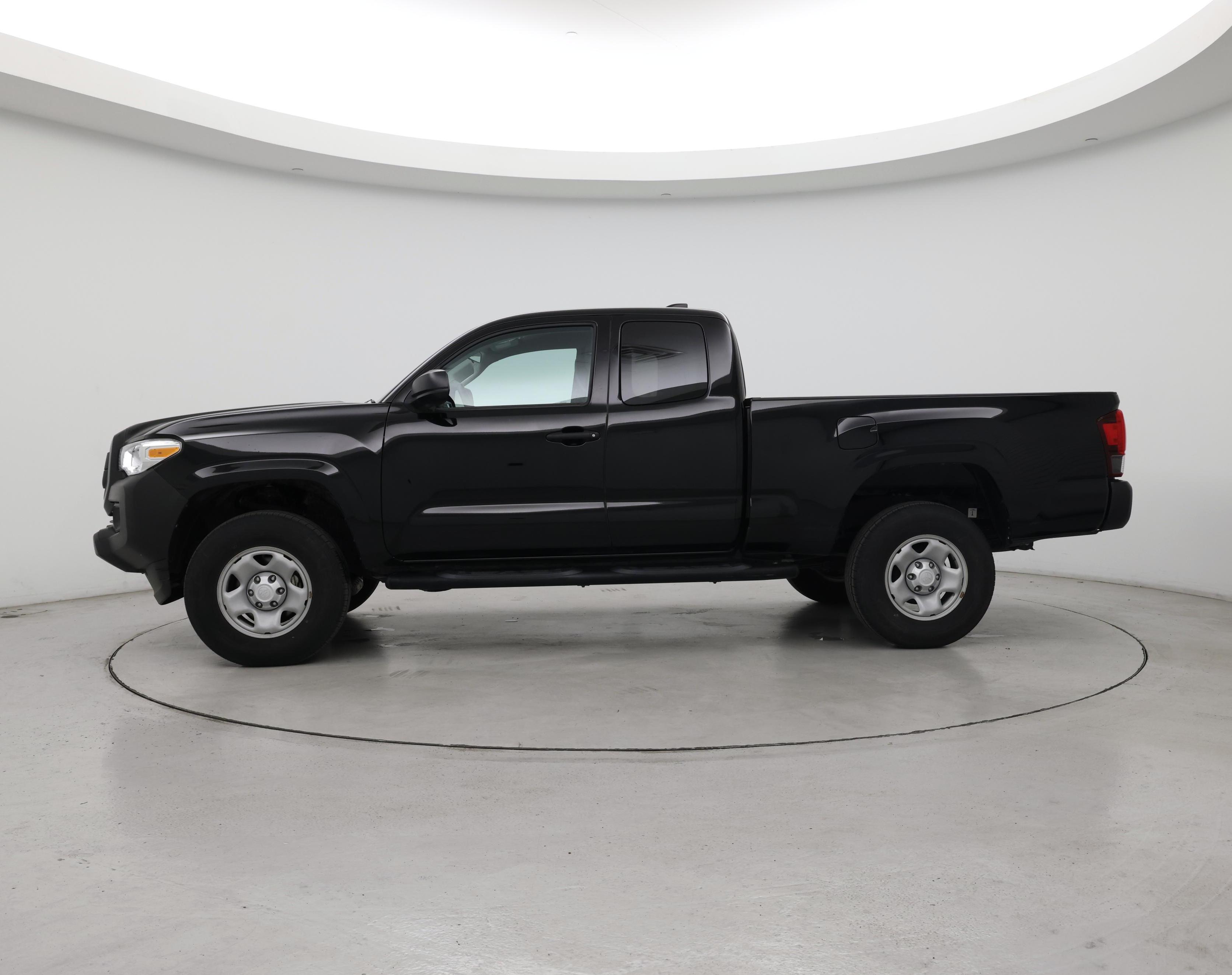 Thumbnail: 2023 Toyota Tacoma - 3