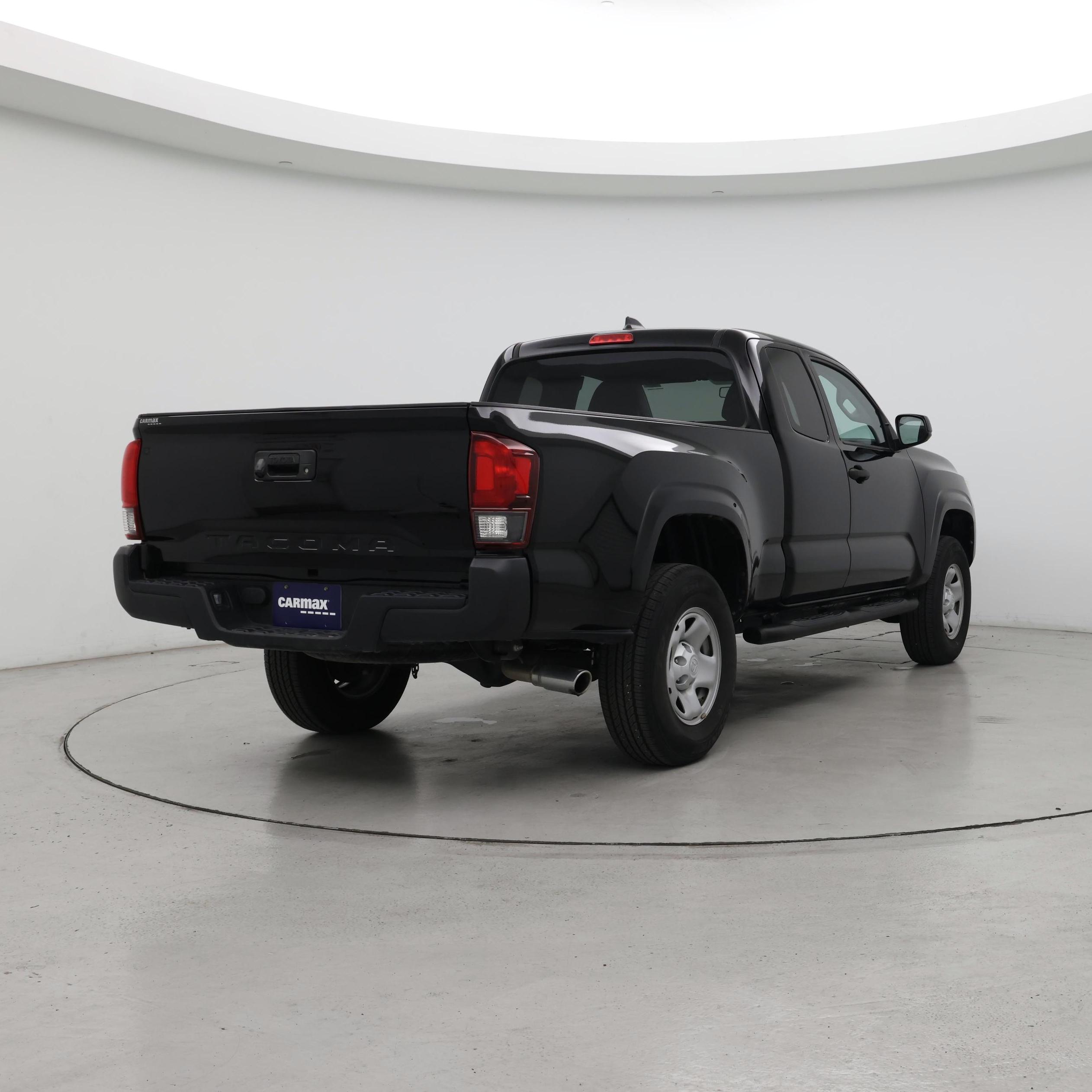 Thumbnail: 2023 Toyota Tacoma - 8