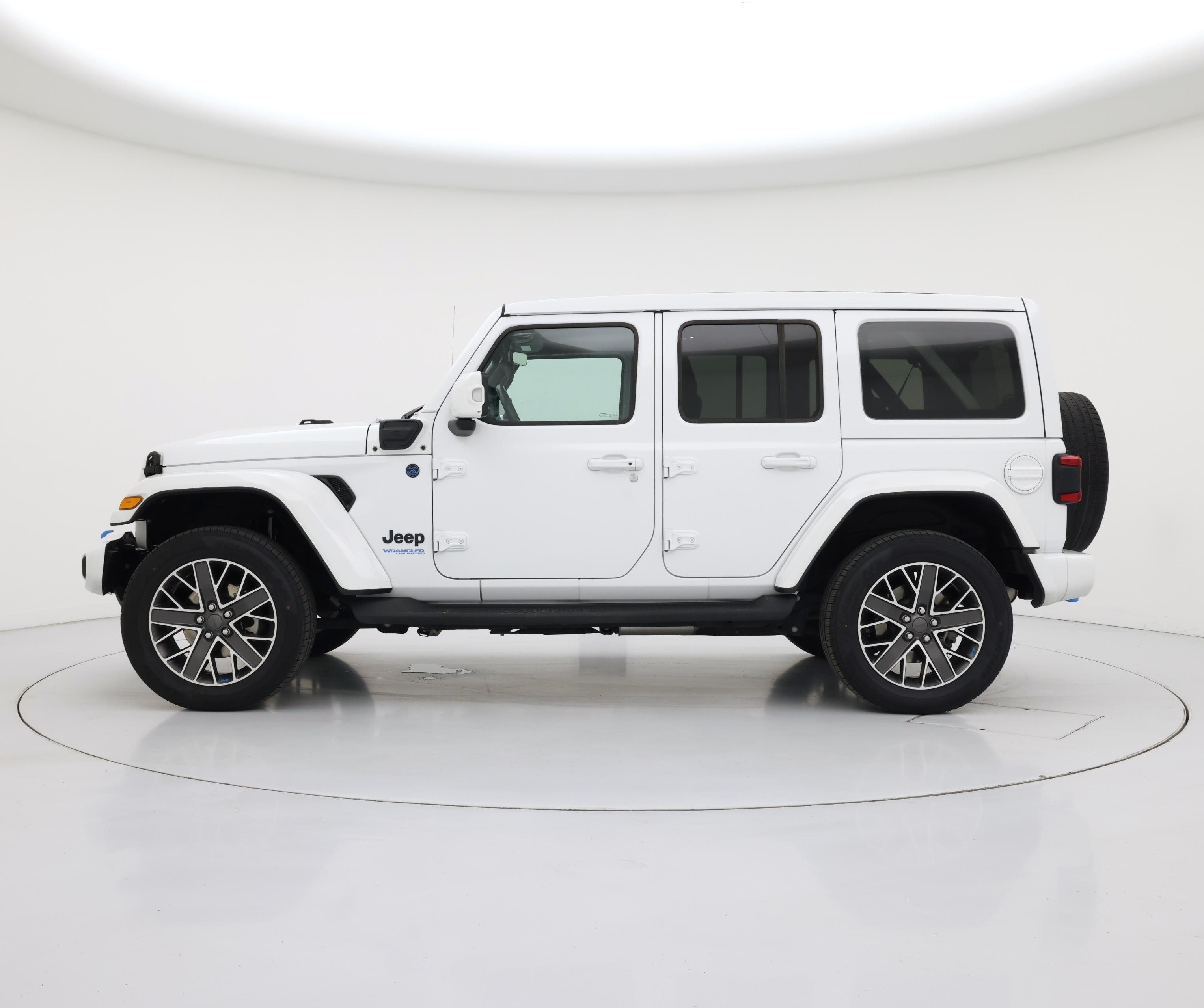 Thumbnail: 2022 Jeep Wrangler - 3
