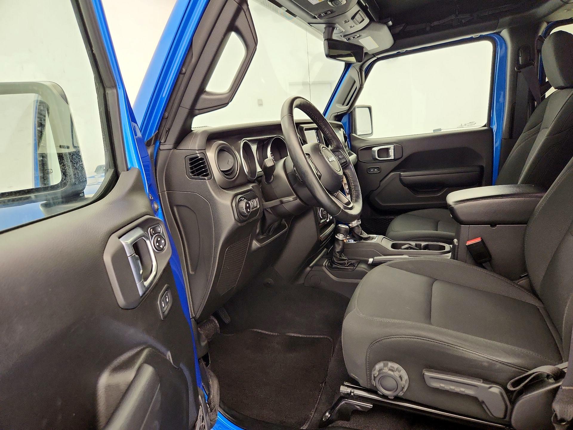 Thumbnail: 2022 Jeep Gladiator - 11