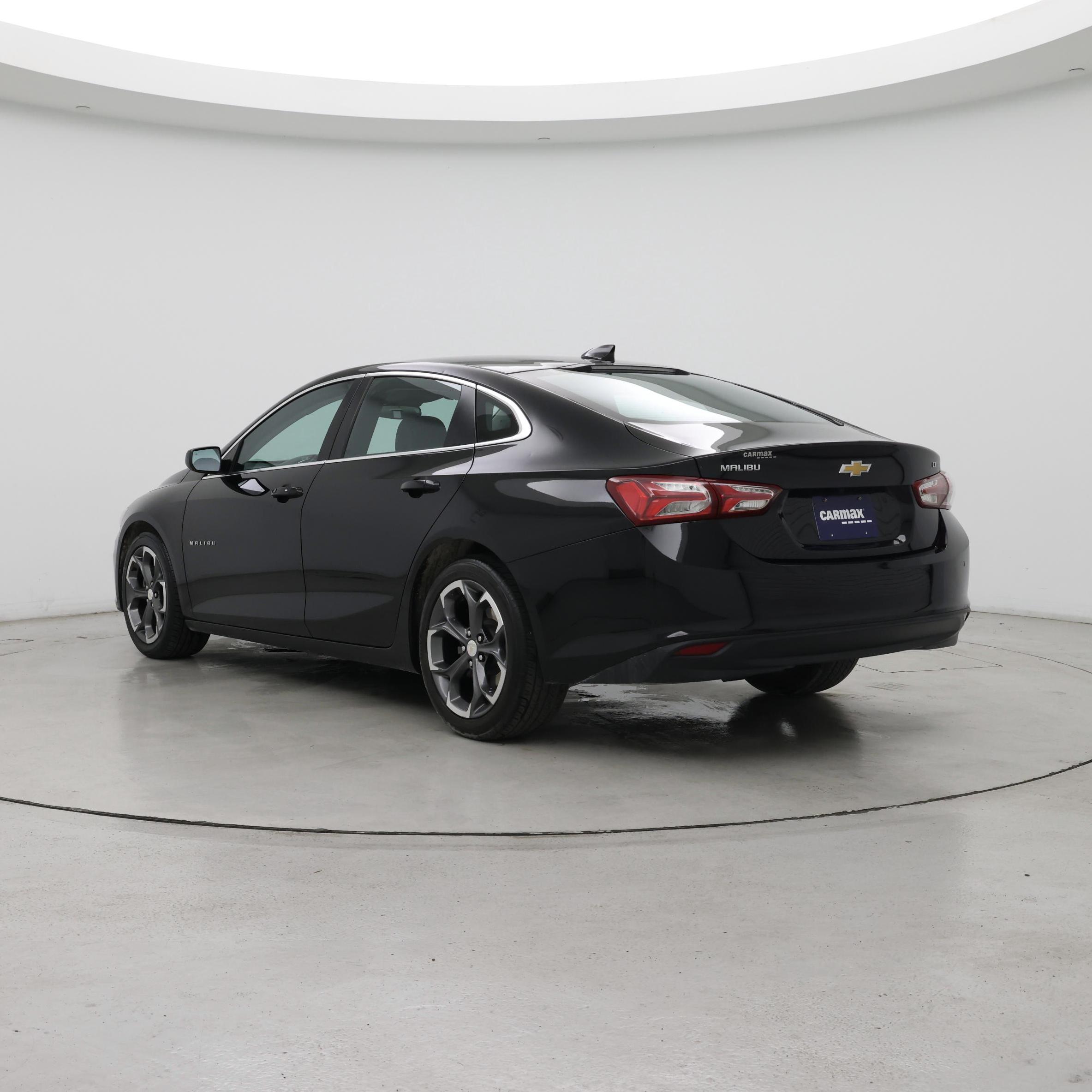 Thumbnail: 2021 Chevrolet Malibu - 2