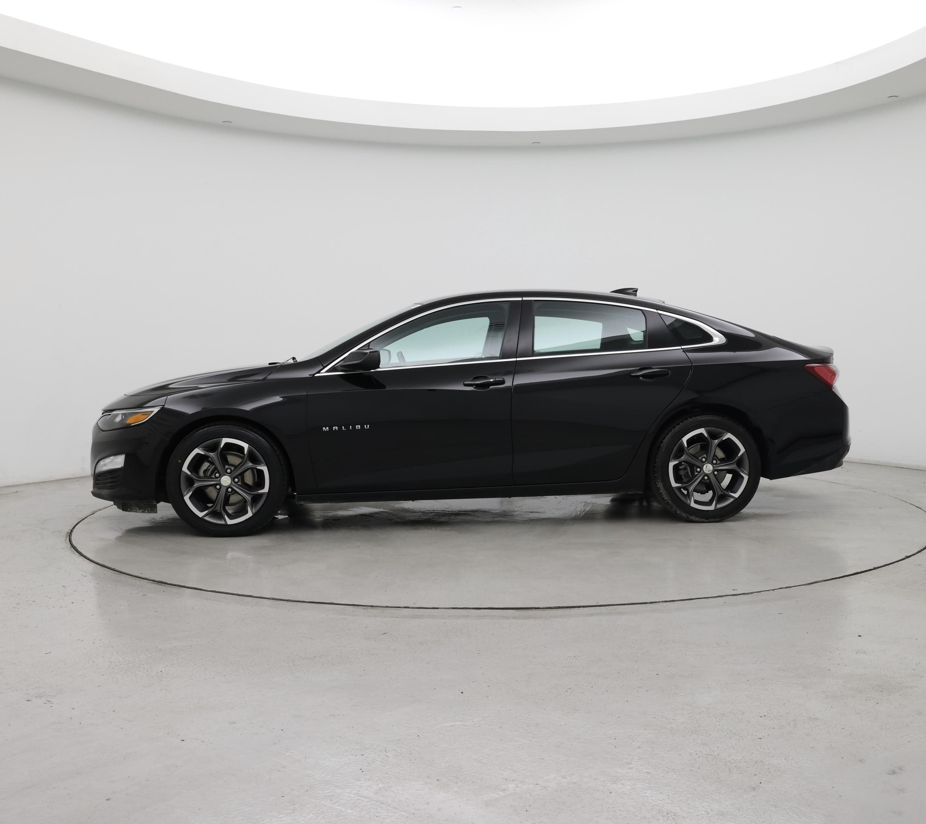 Thumbnail: 2021 Chevrolet Malibu - 3