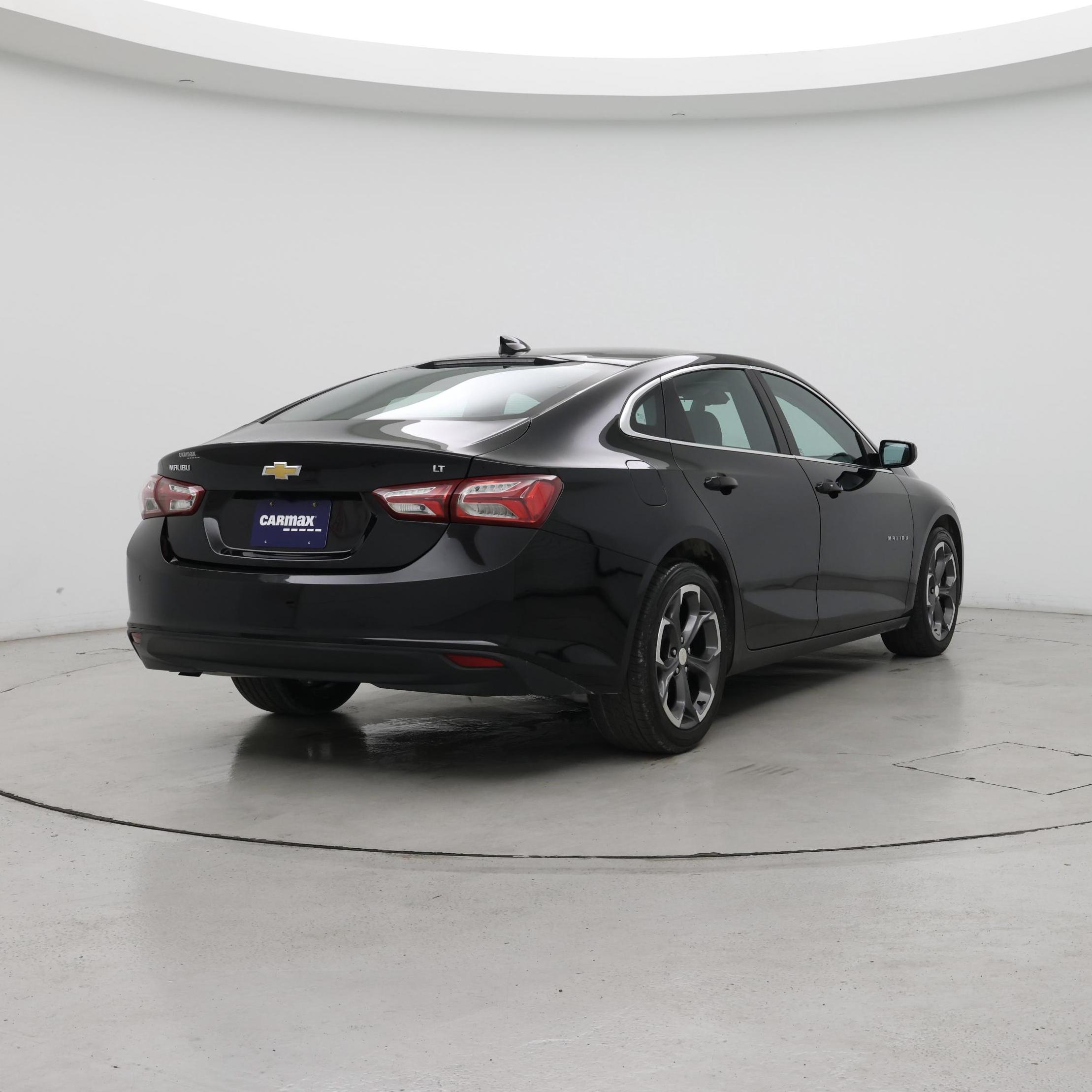 Thumbnail: 2021 Chevrolet Malibu - 8