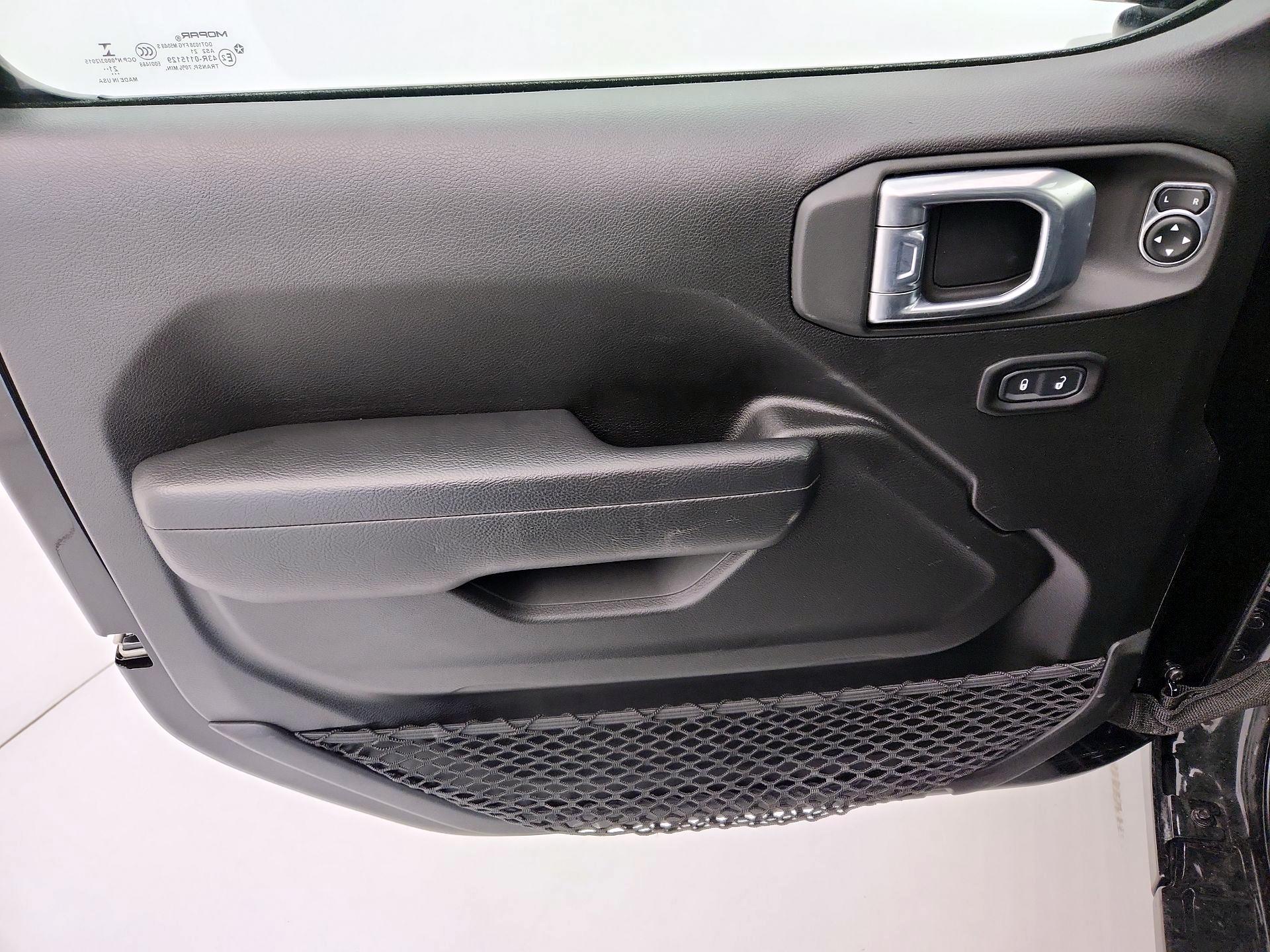 Thumbnail: 2021 Jeep Wrangler - 12