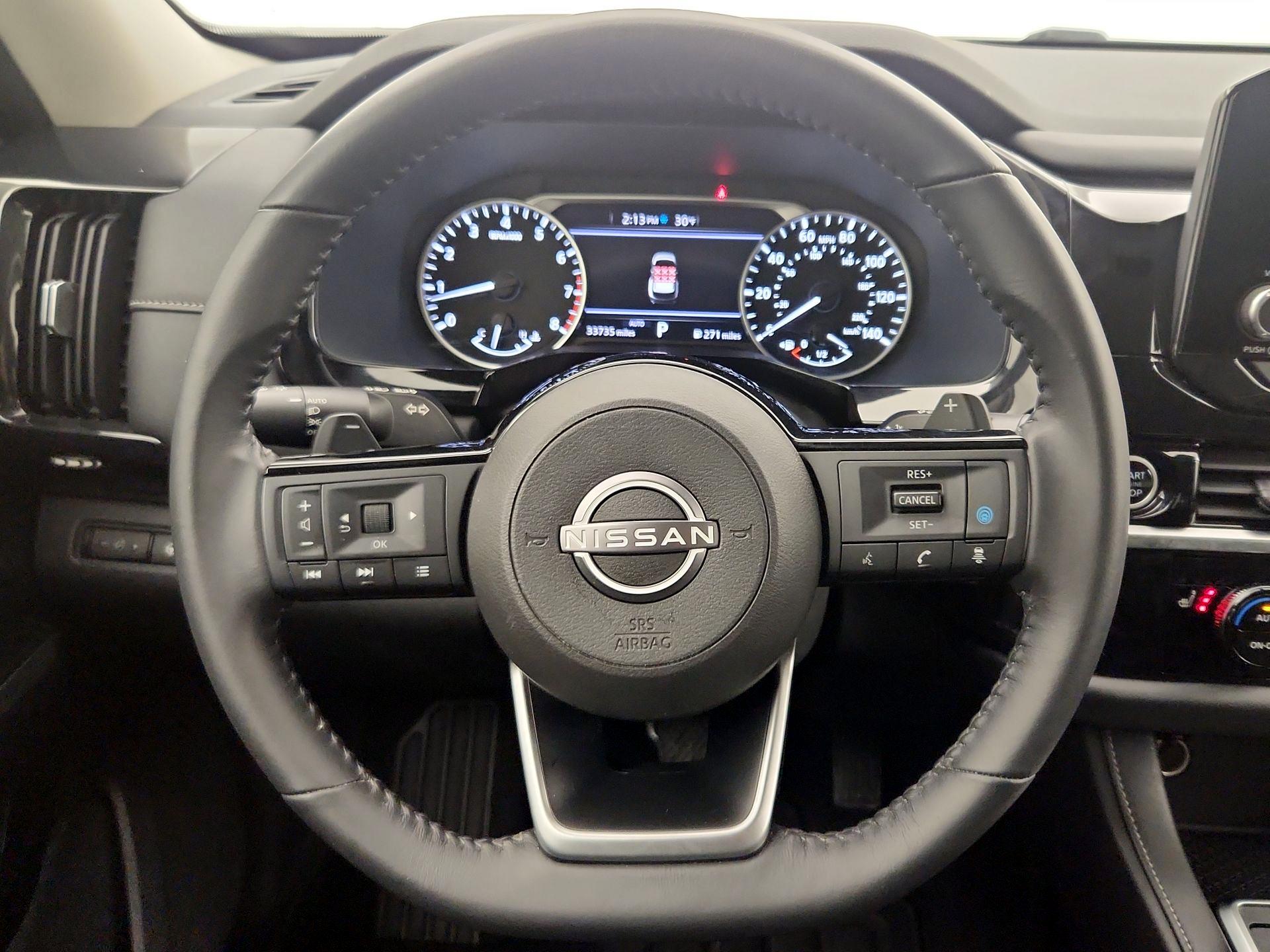 Thumbnail: 2022 Nissan Pathfinder - 10