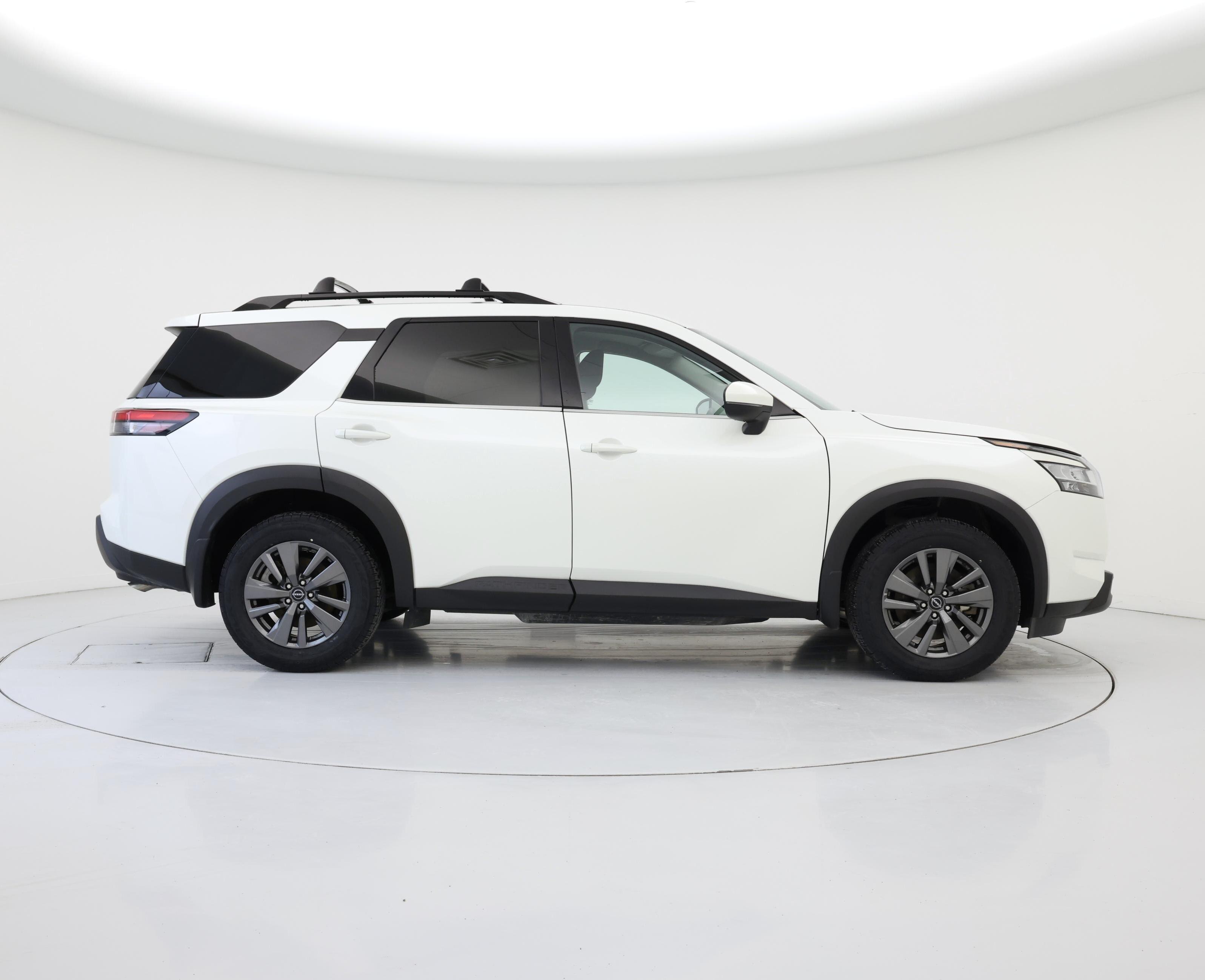 Thumbnail: 2022 Nissan Pathfinder - 7