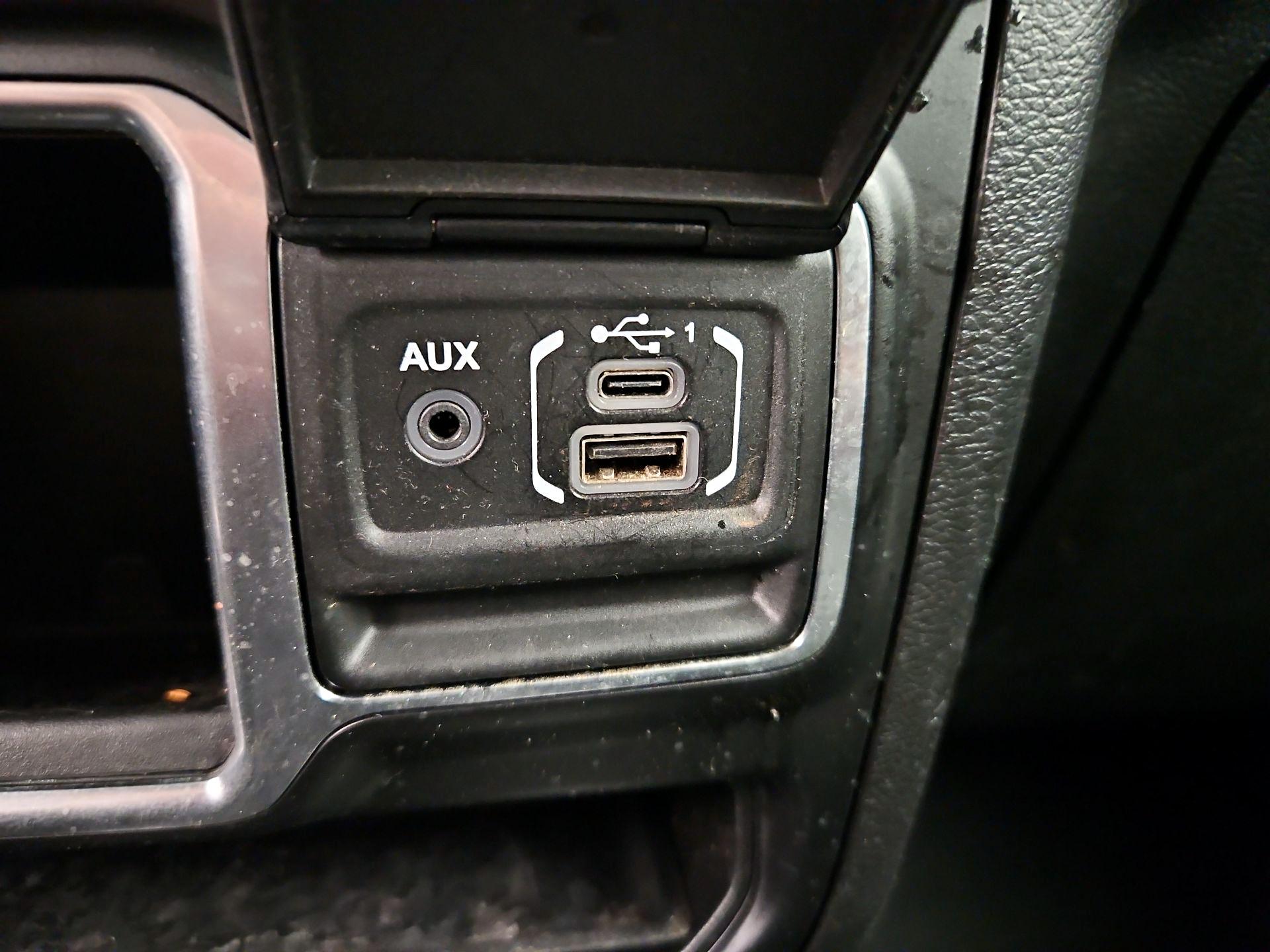 Thumbnail: 2022 Jeep Gladiator - 18