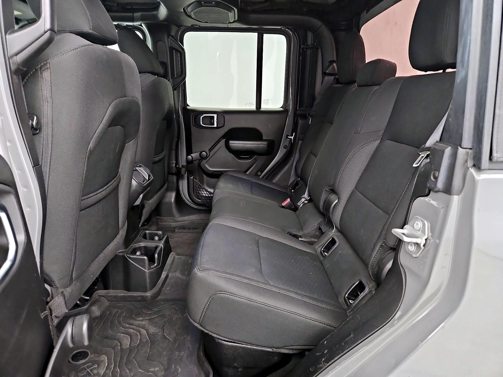 Thumbnail: 2022 Jeep Gladiator - 19