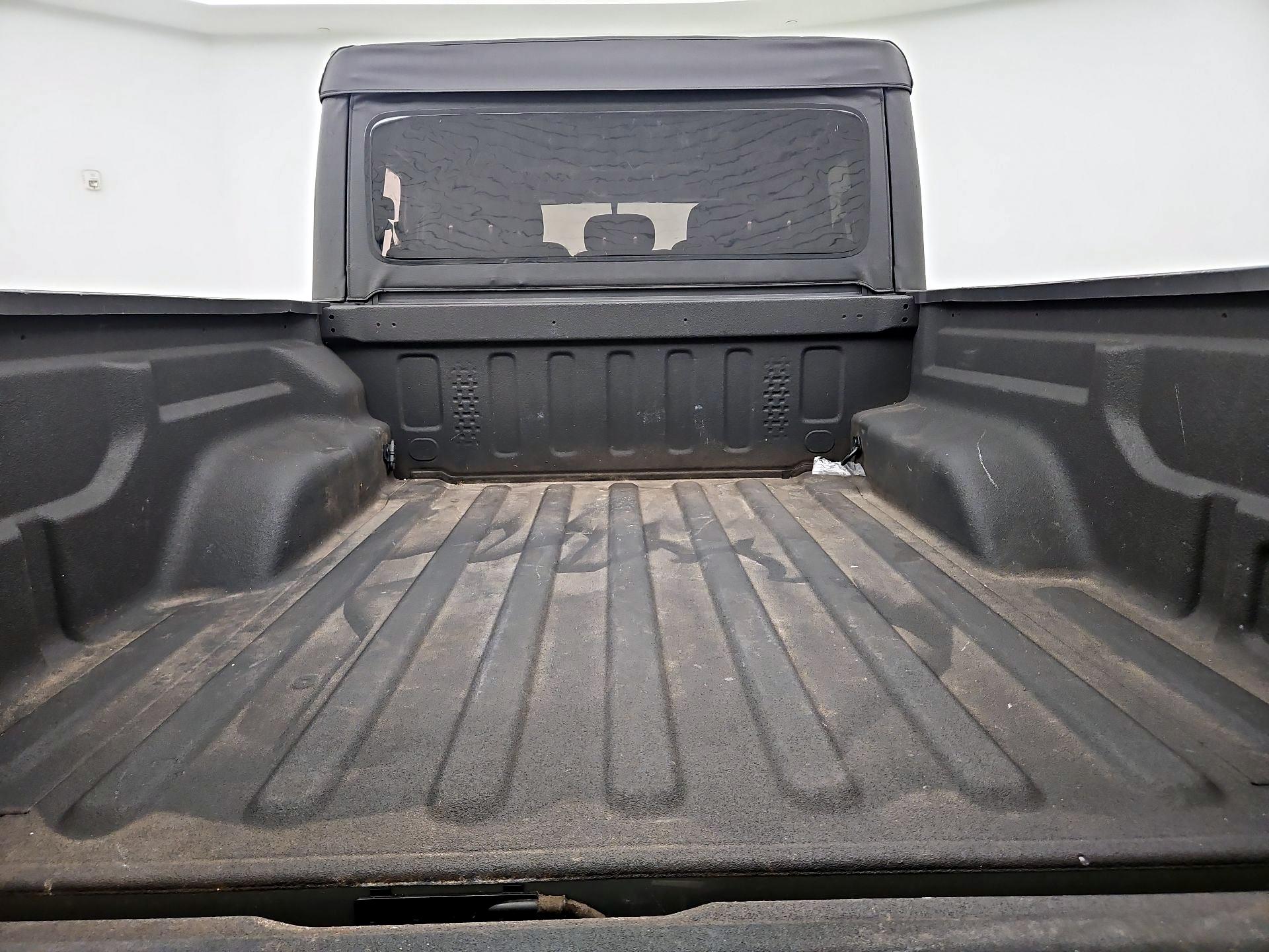 Thumbnail: 2022 Jeep Gladiator - 20