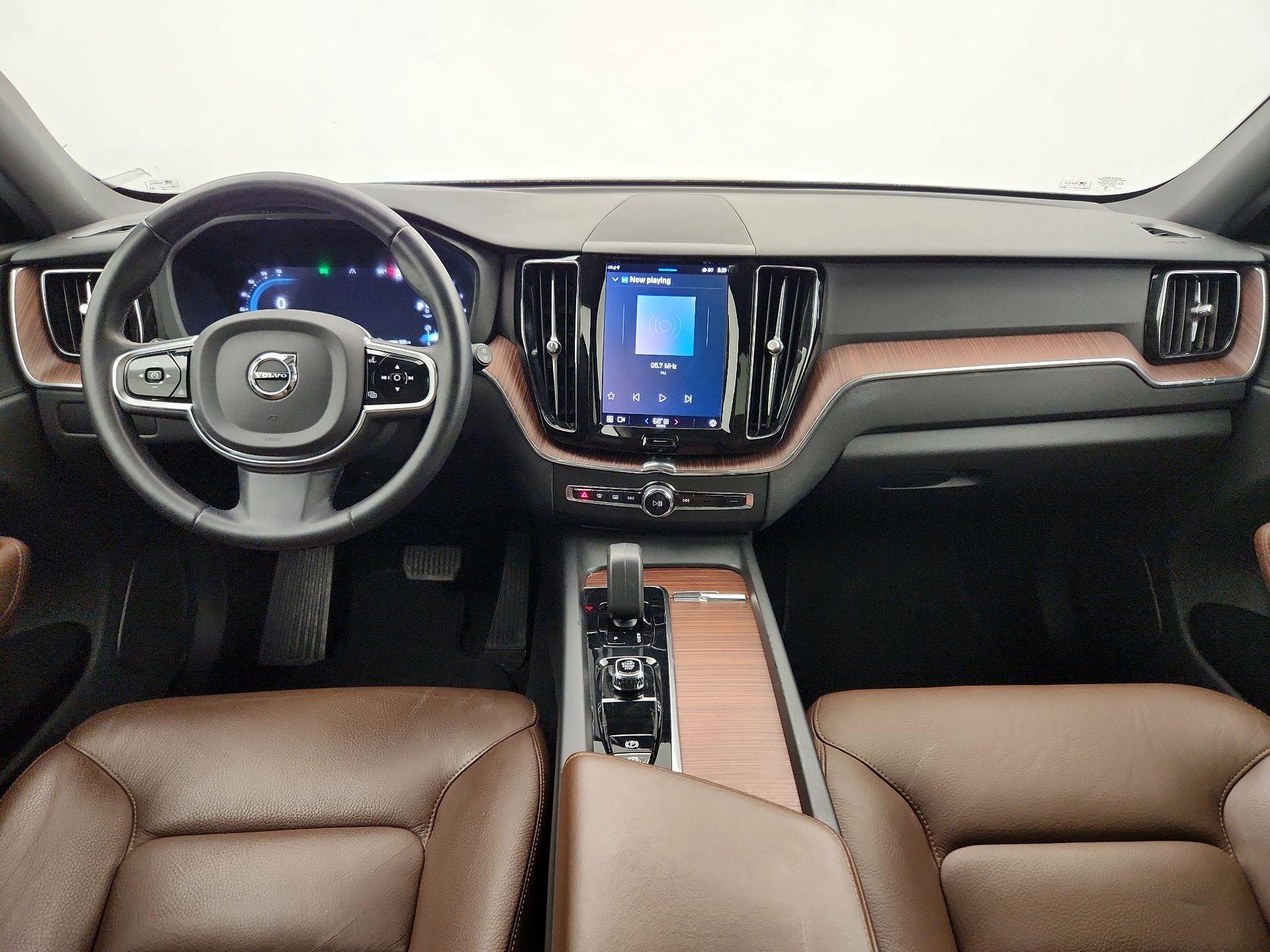 Thumbnail: 2023 Volvo XC60 - 9