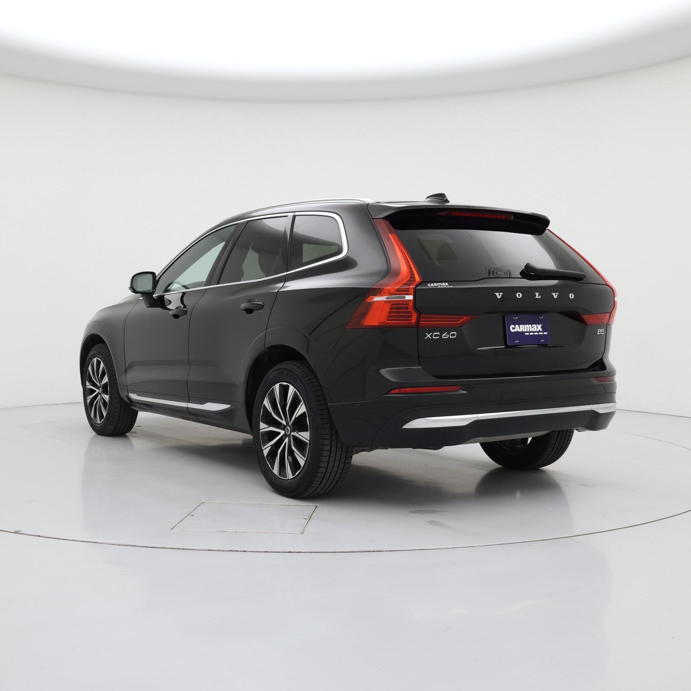 Thumbnail: 2023 Volvo XC60 - 2