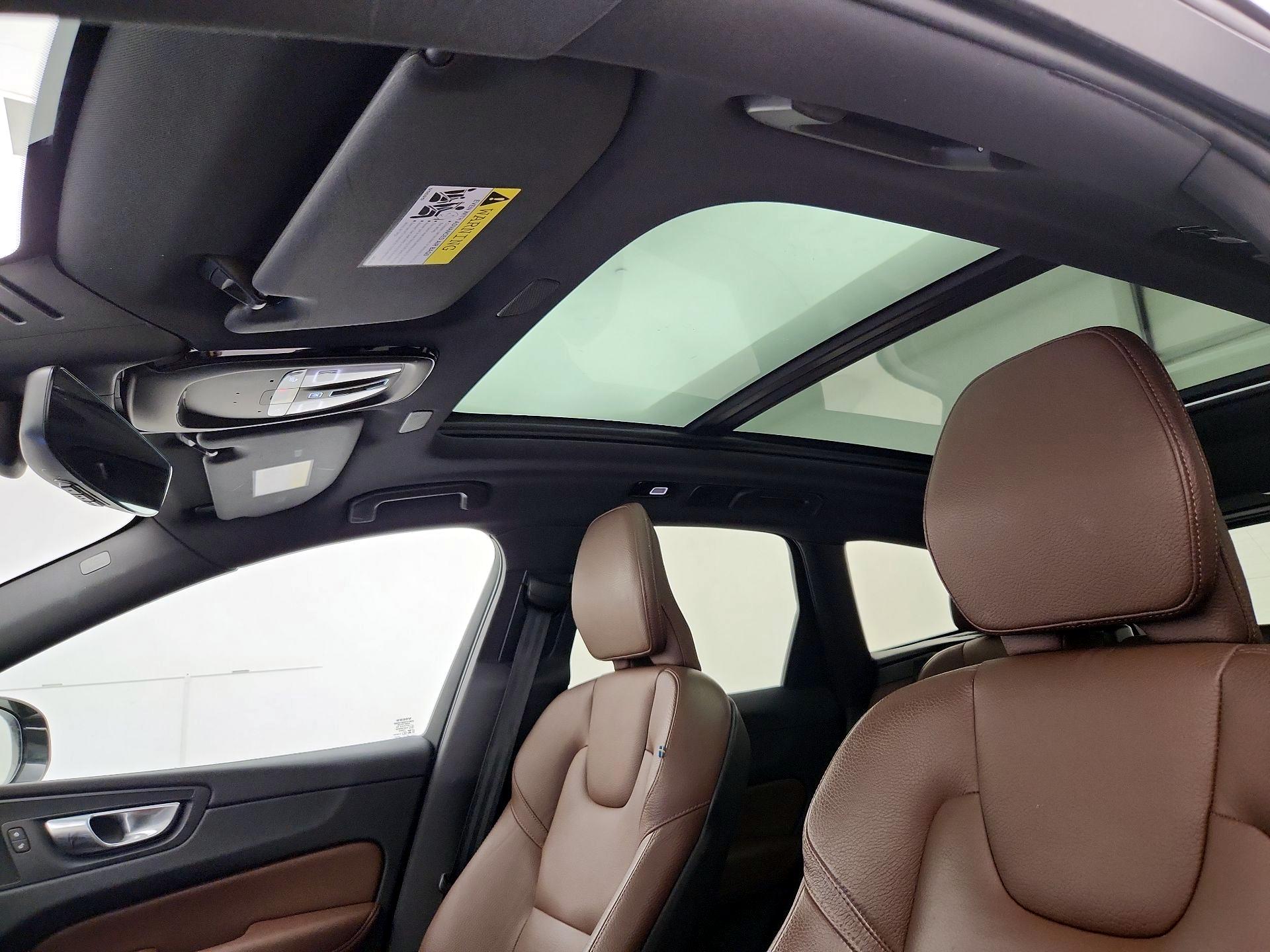 Thumbnail: 2023 Volvo XC60 - 20