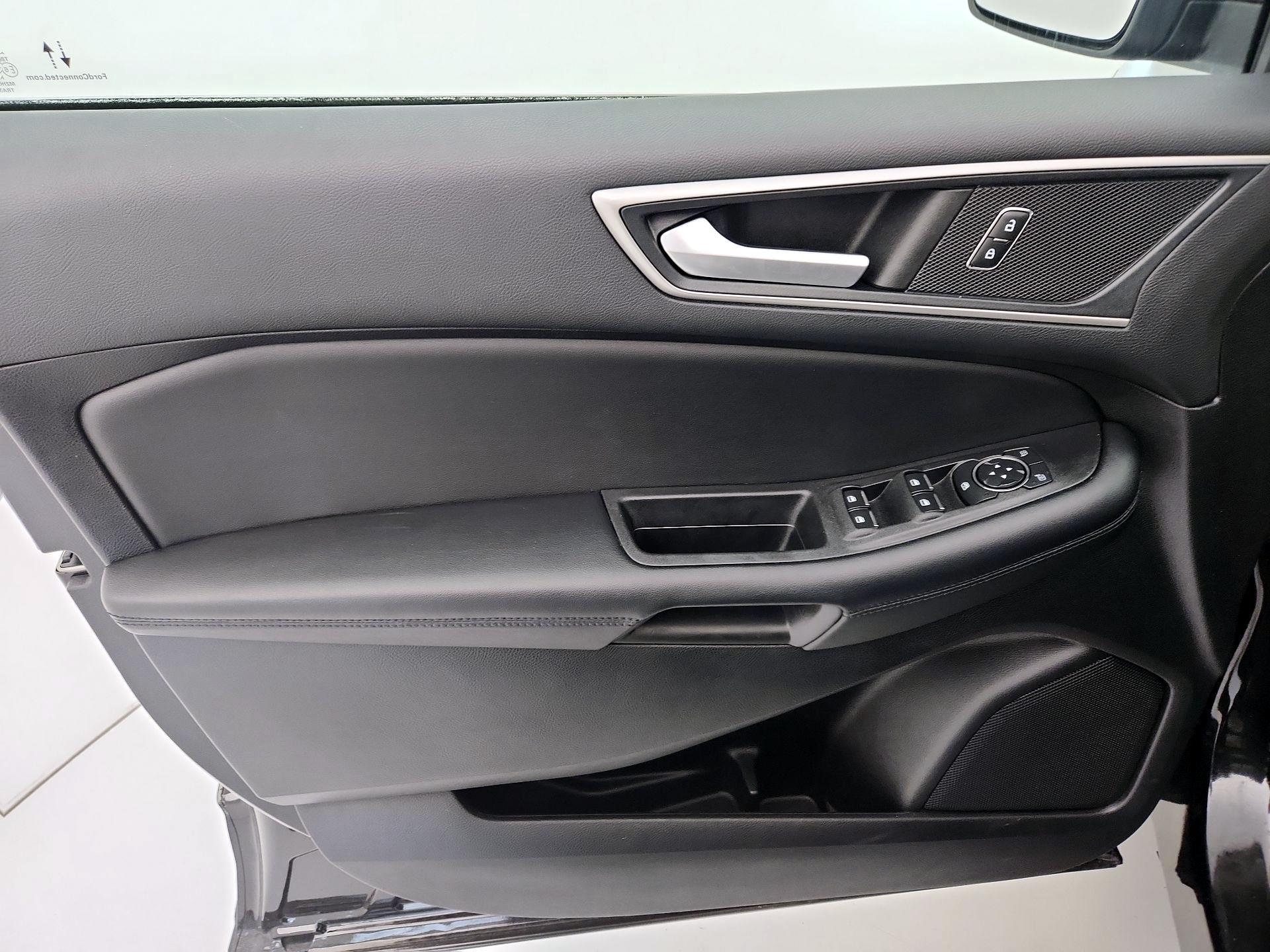 Thumbnail: 2022 Ford Edge - 12