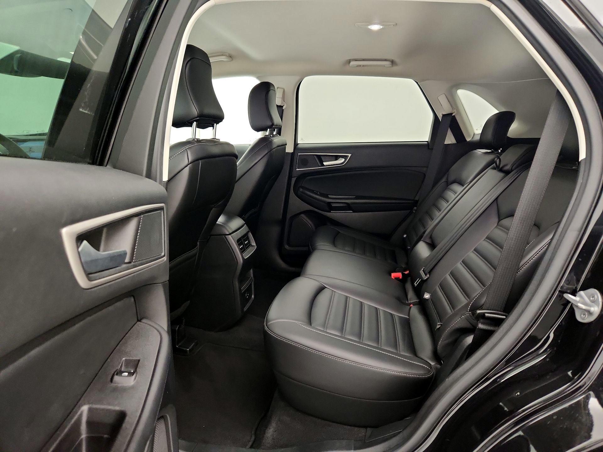 Thumbnail: 2022 Ford Edge - 18