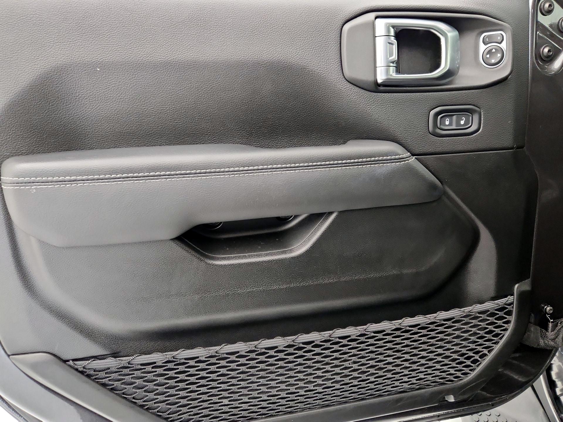 Thumbnail: 2022 Jeep Wrangler - 12