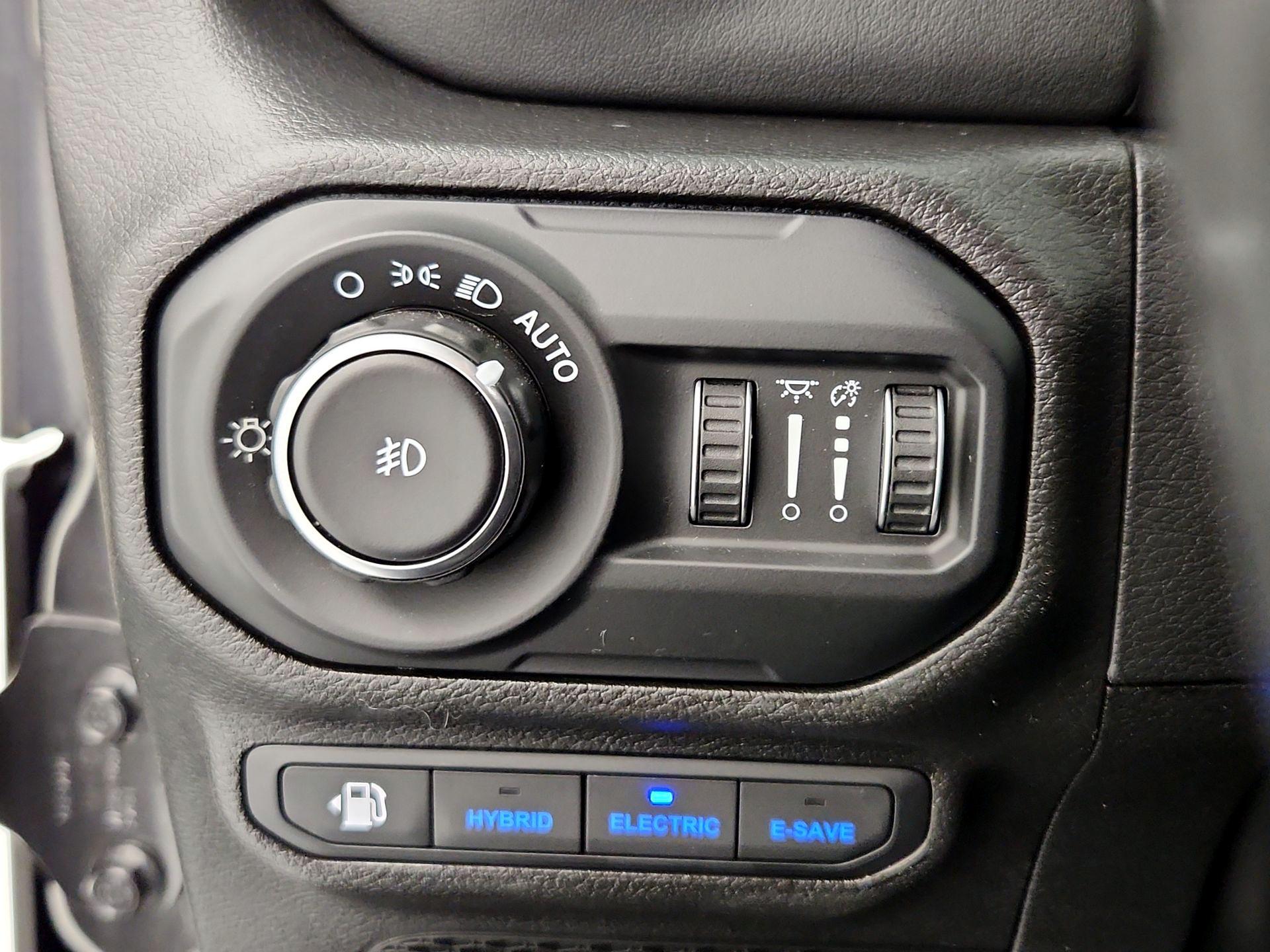 Thumbnail: 2022 Jeep Wrangler - 13