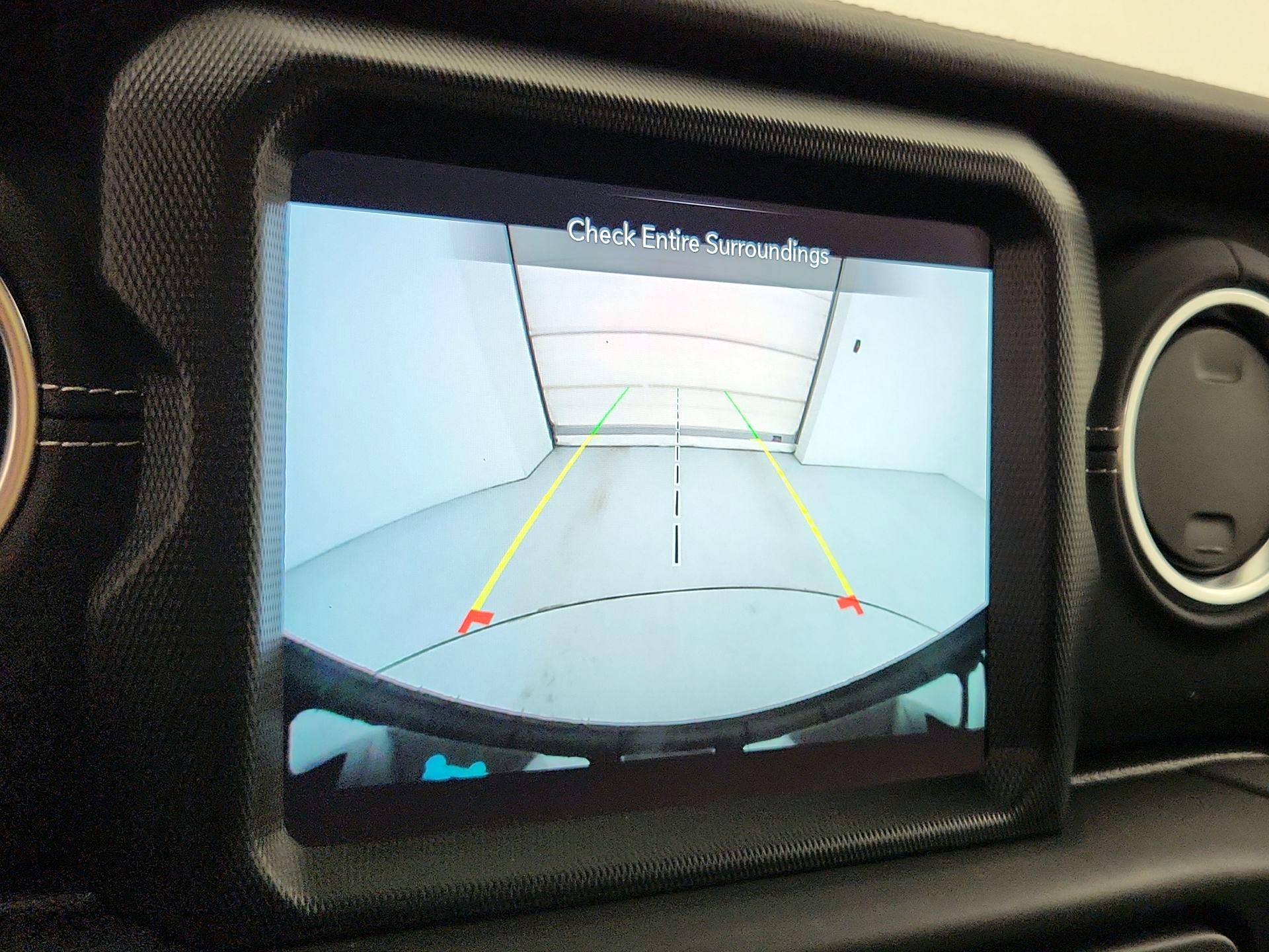 Thumbnail: 2022 Jeep Wrangler - 15