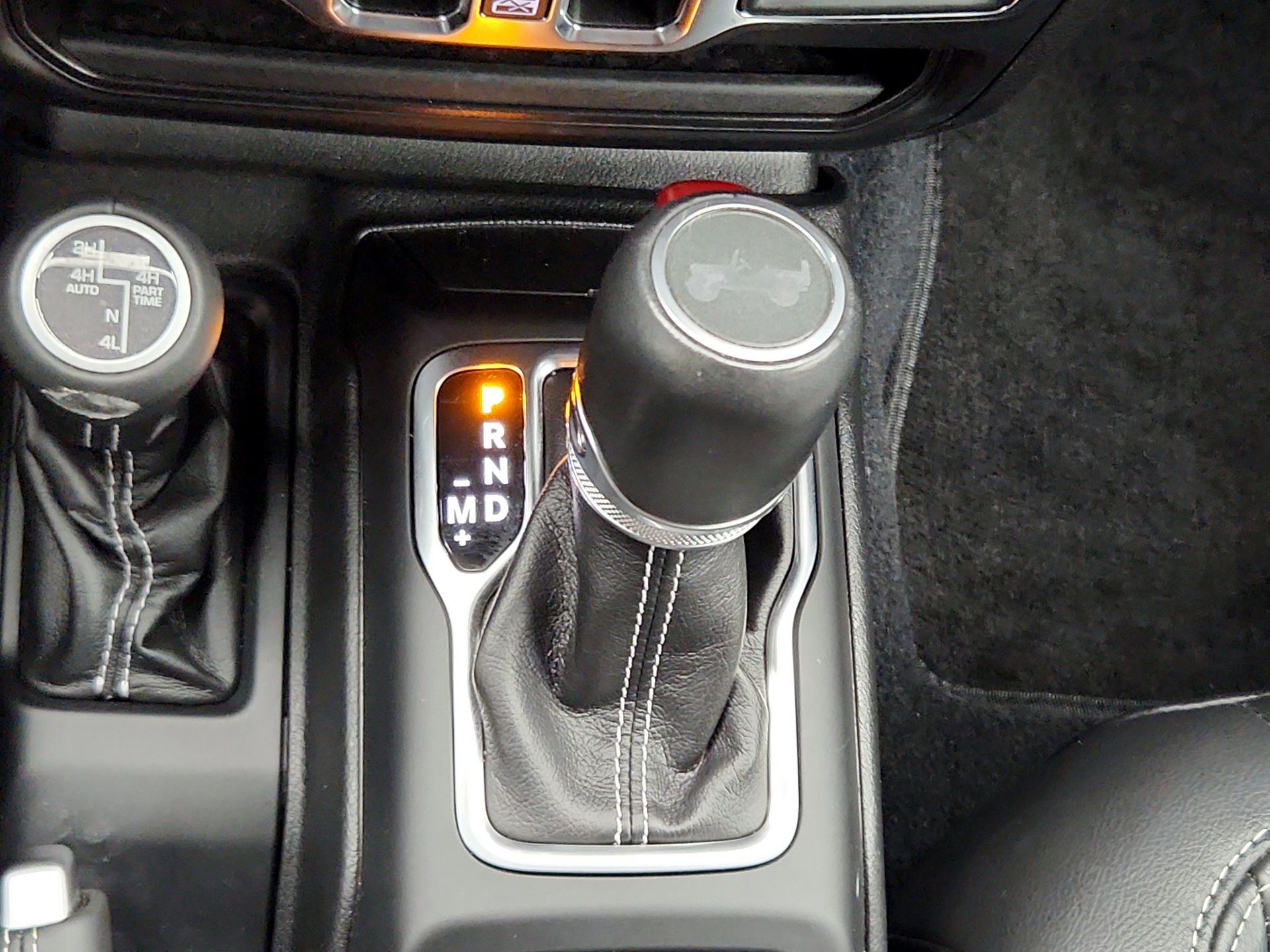 Thumbnail: 2022 Jeep Wrangler - 18